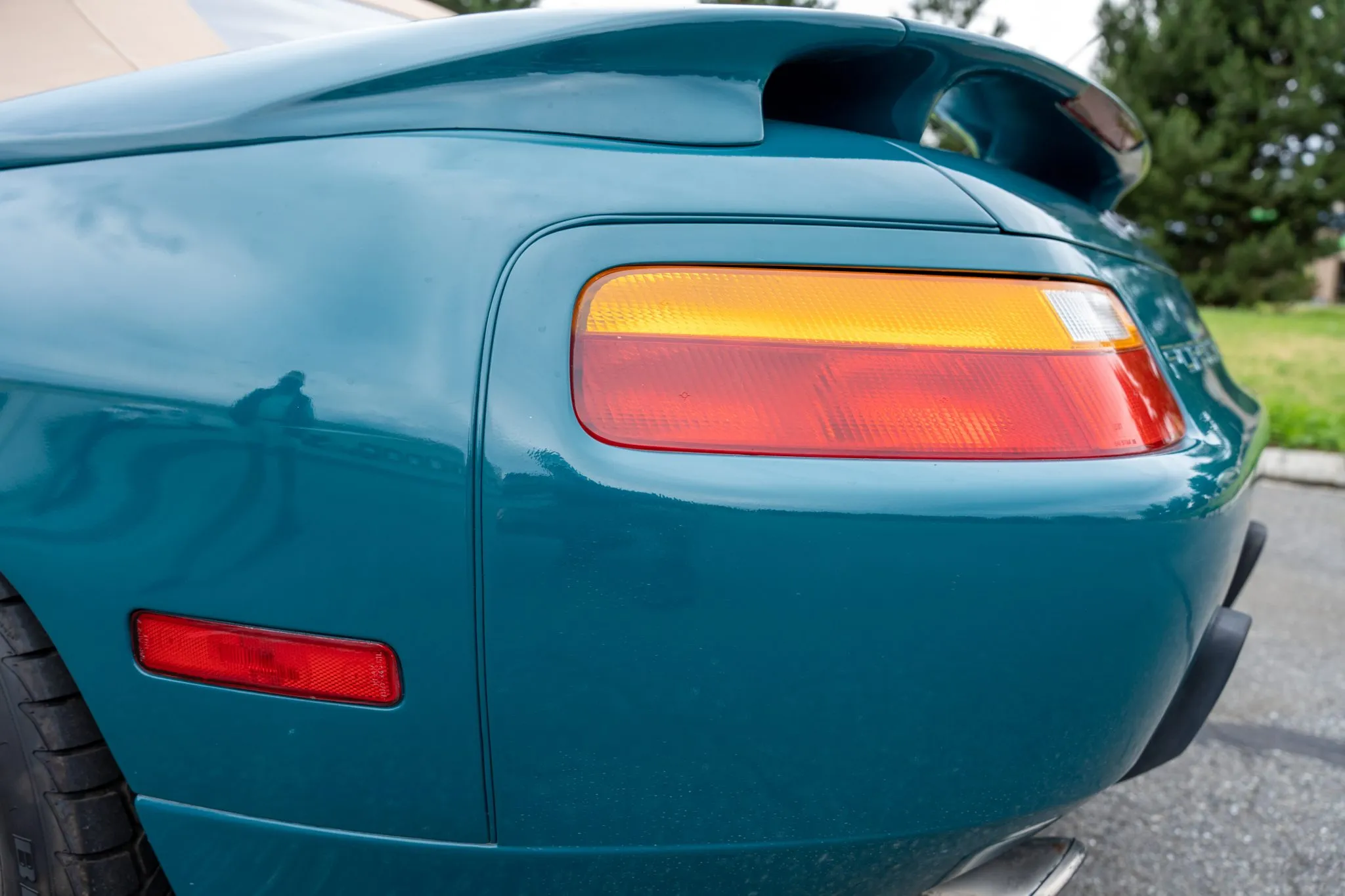 1989 Porsche 928 S4 Cabriolet Conversion in Murano Green