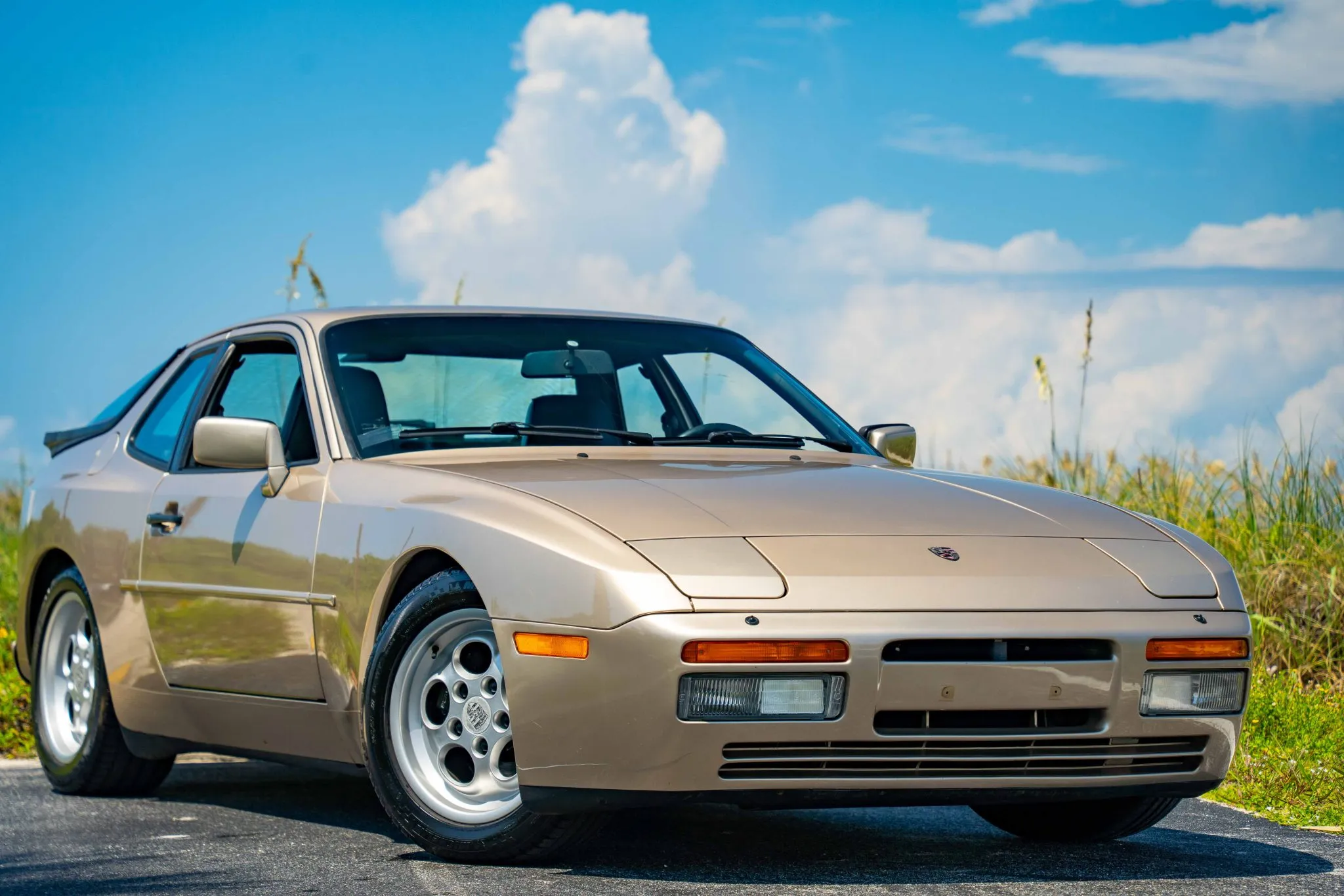 1986 Porsche 944 Turbo in Kalahari Beige Metallic