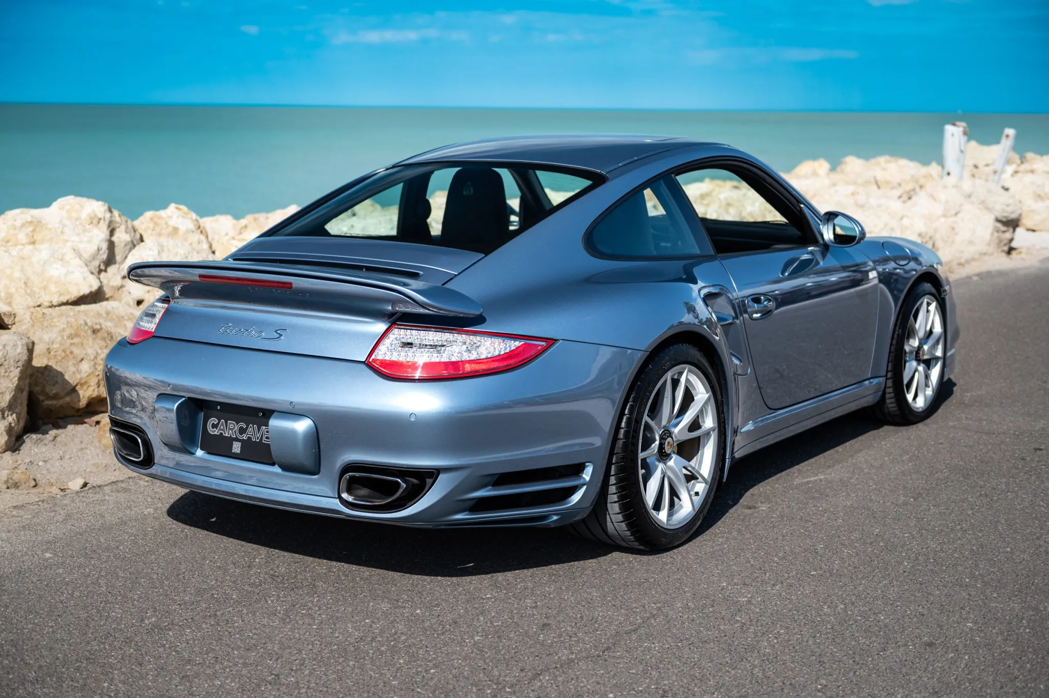 2011 Porsche 911 Turbo S Coupe in Azurro California