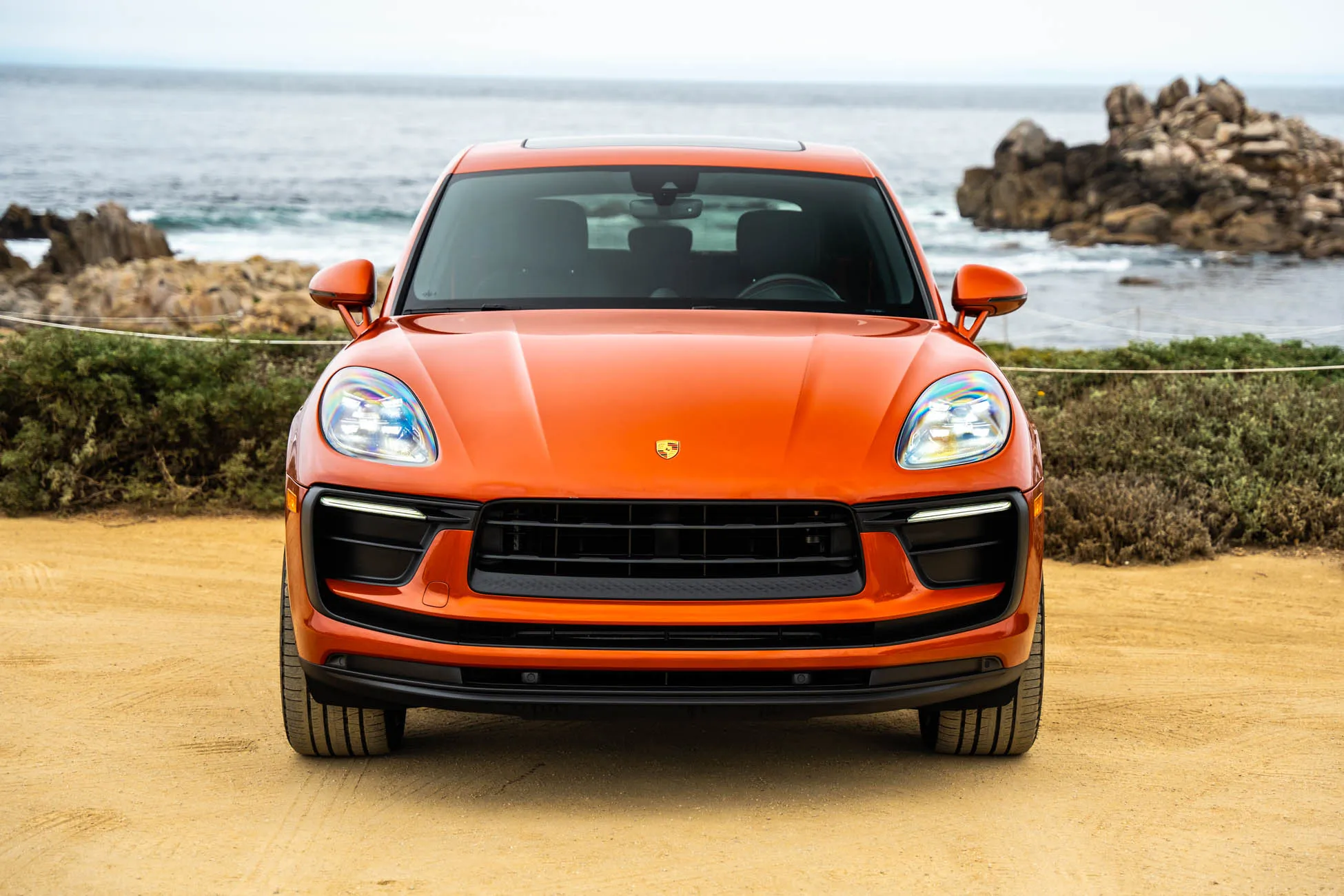 2022 Porsche Macan in Papaya Metallic