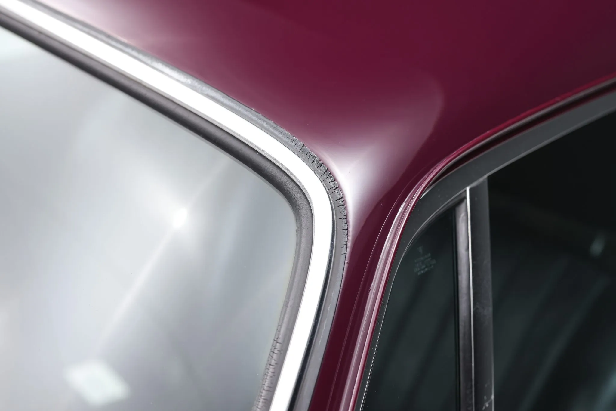 1973 Porsche 911T Coupe in Aubergine