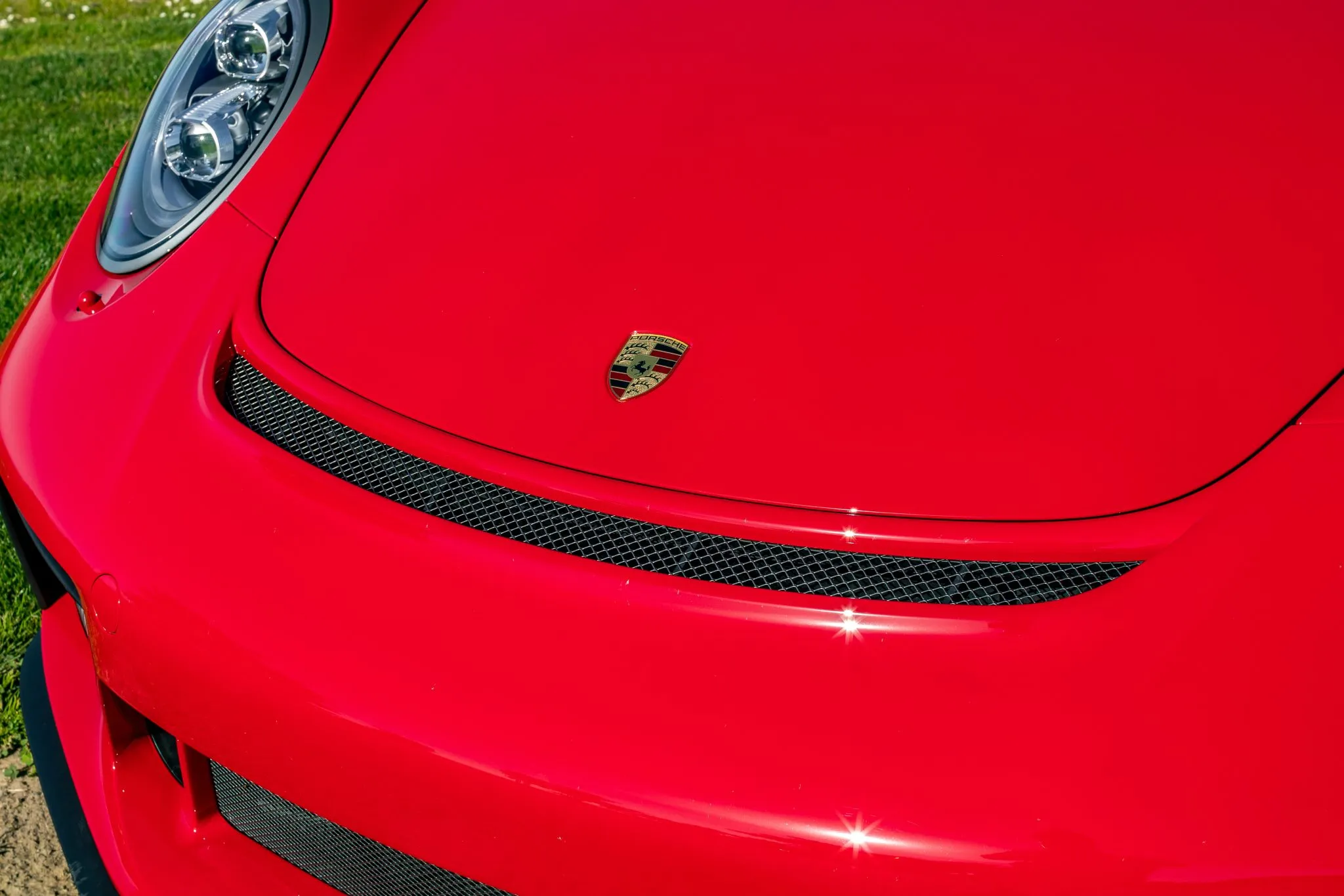  2018 Porsche 911 GT3 Touring in Carmine Red