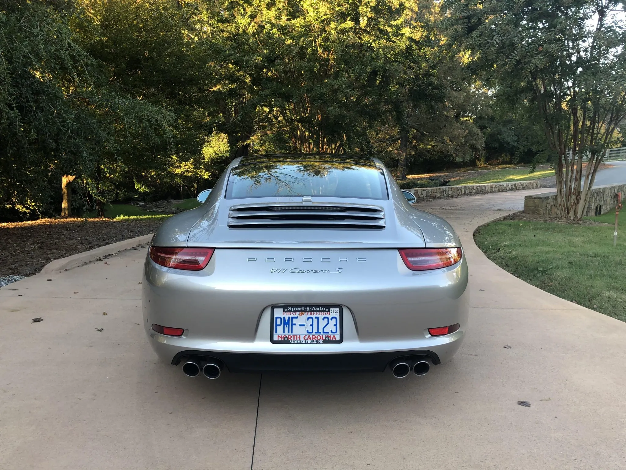 2013 Porsche 911 Carrera S Coupe 7-Speed in Platinum Silver Metallic