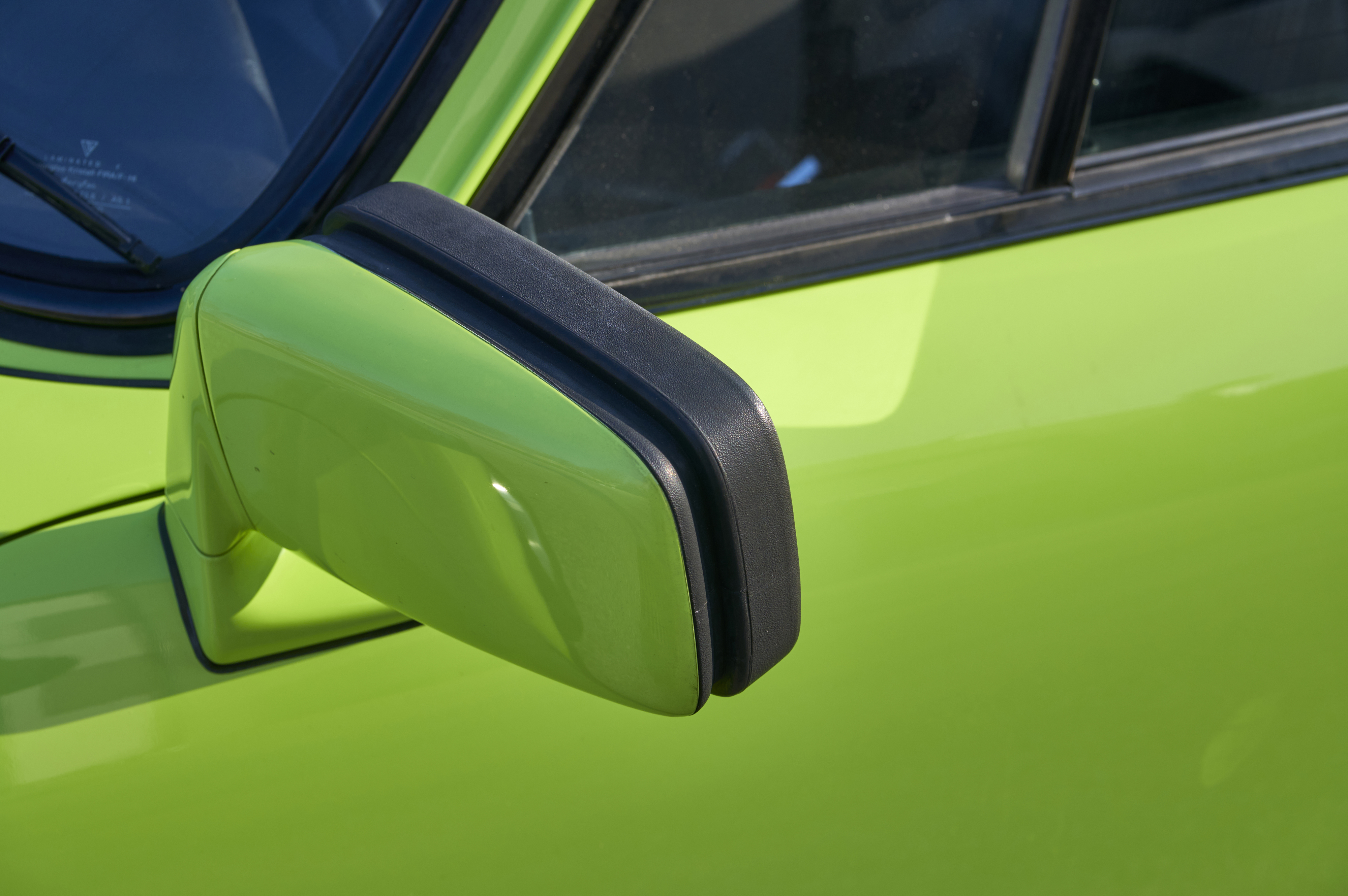 1976 Porsche 911 Turbo Coupé in Apple Green