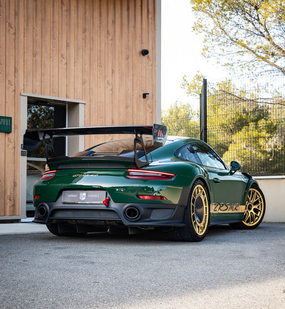 2018 Porsche 911 GT2 RS in British Racing Green
