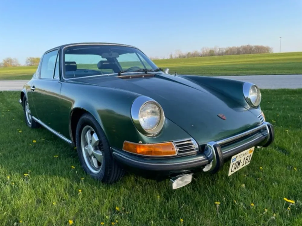 1969 Porsche 911E Targa in Metallic Dark Green