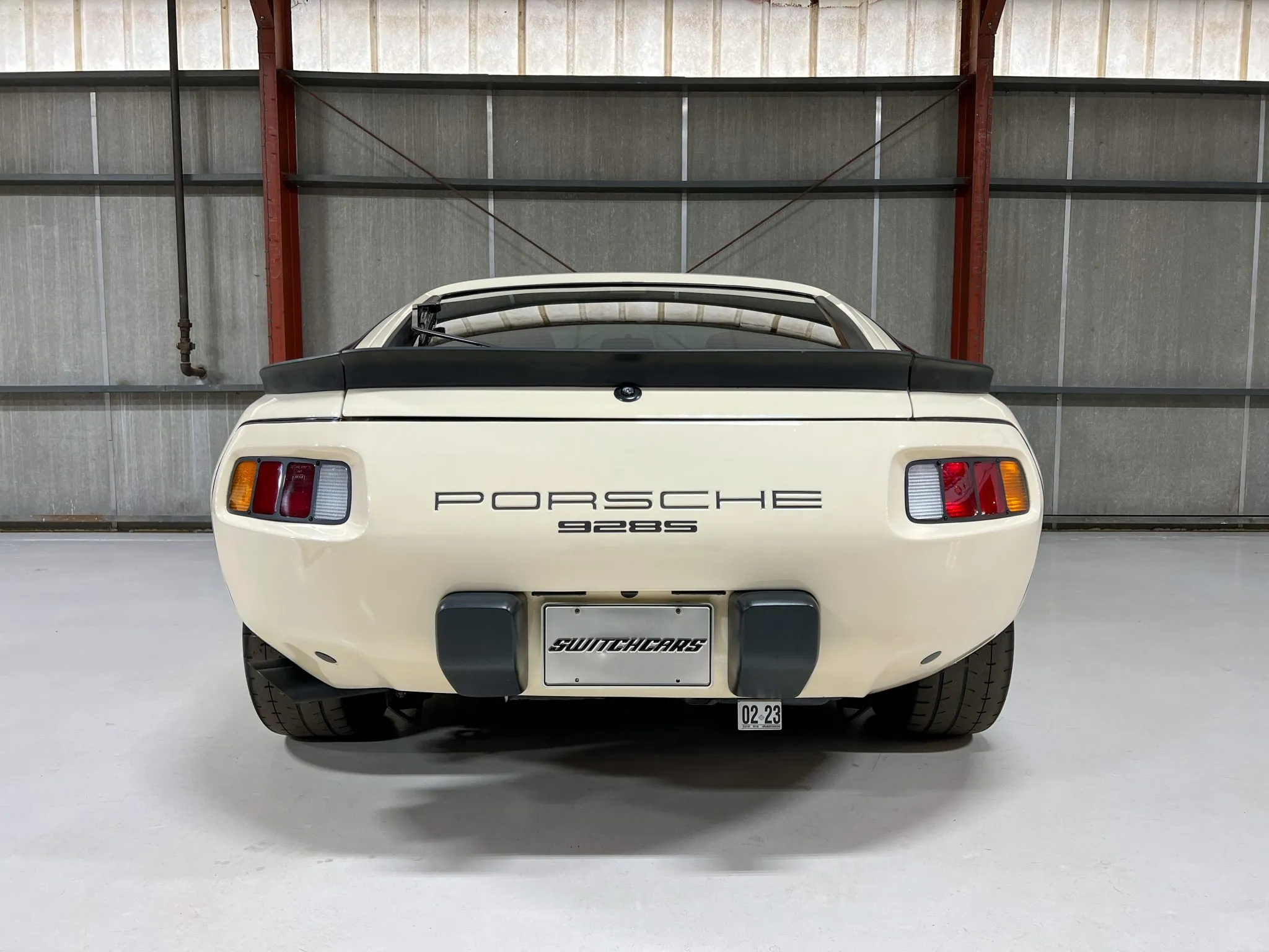 1986.5 Porsche 928S in Pastel Beige