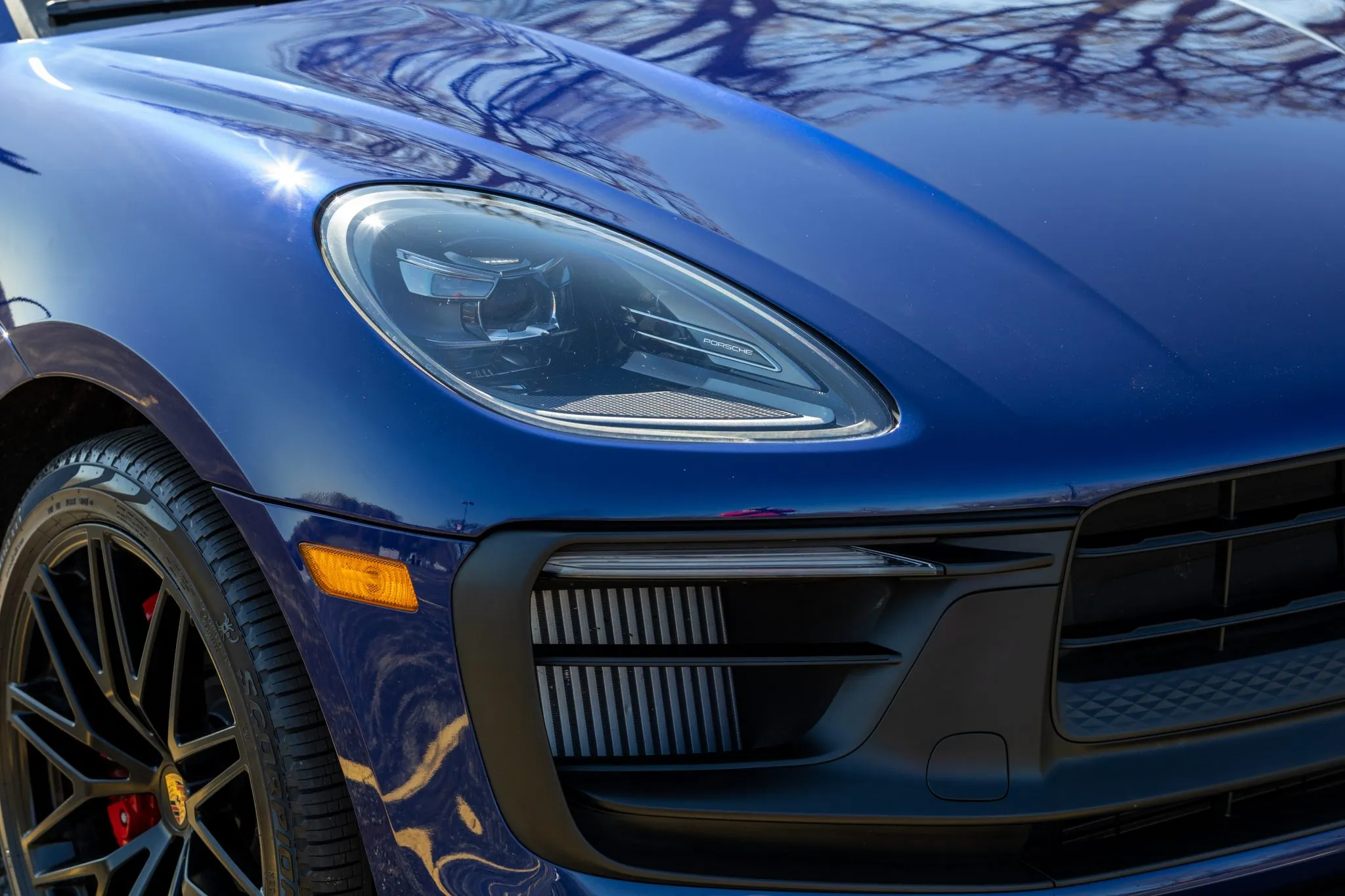 2022 Porsche Macan GTS in Gentian Blue Metallic
