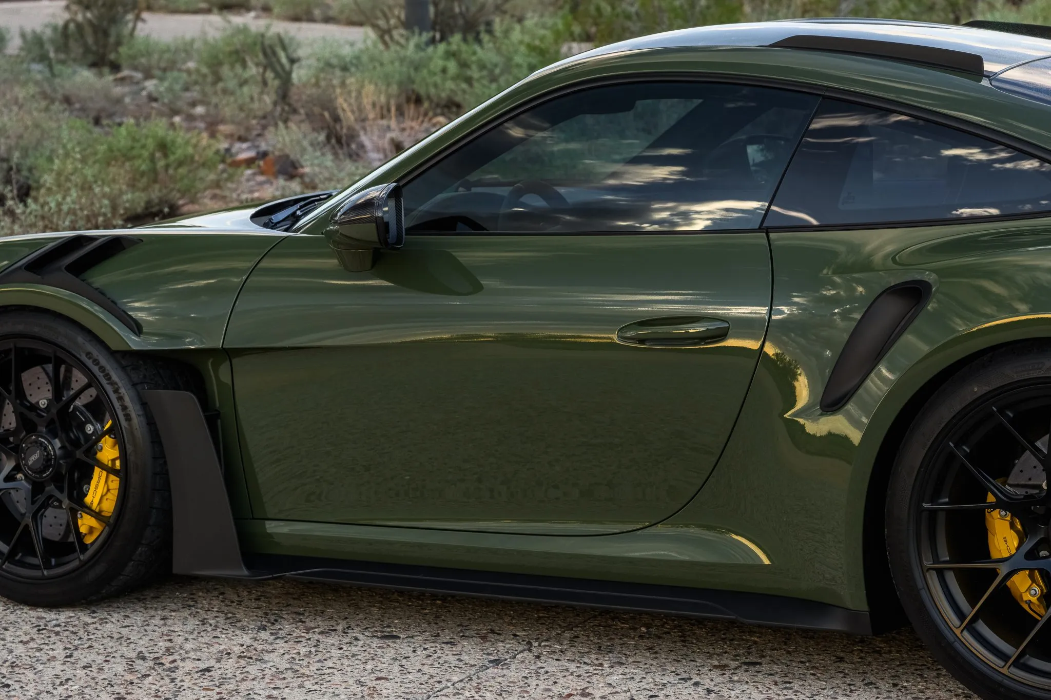 2024 Porsche 911 GT3 RS in Nato Olive