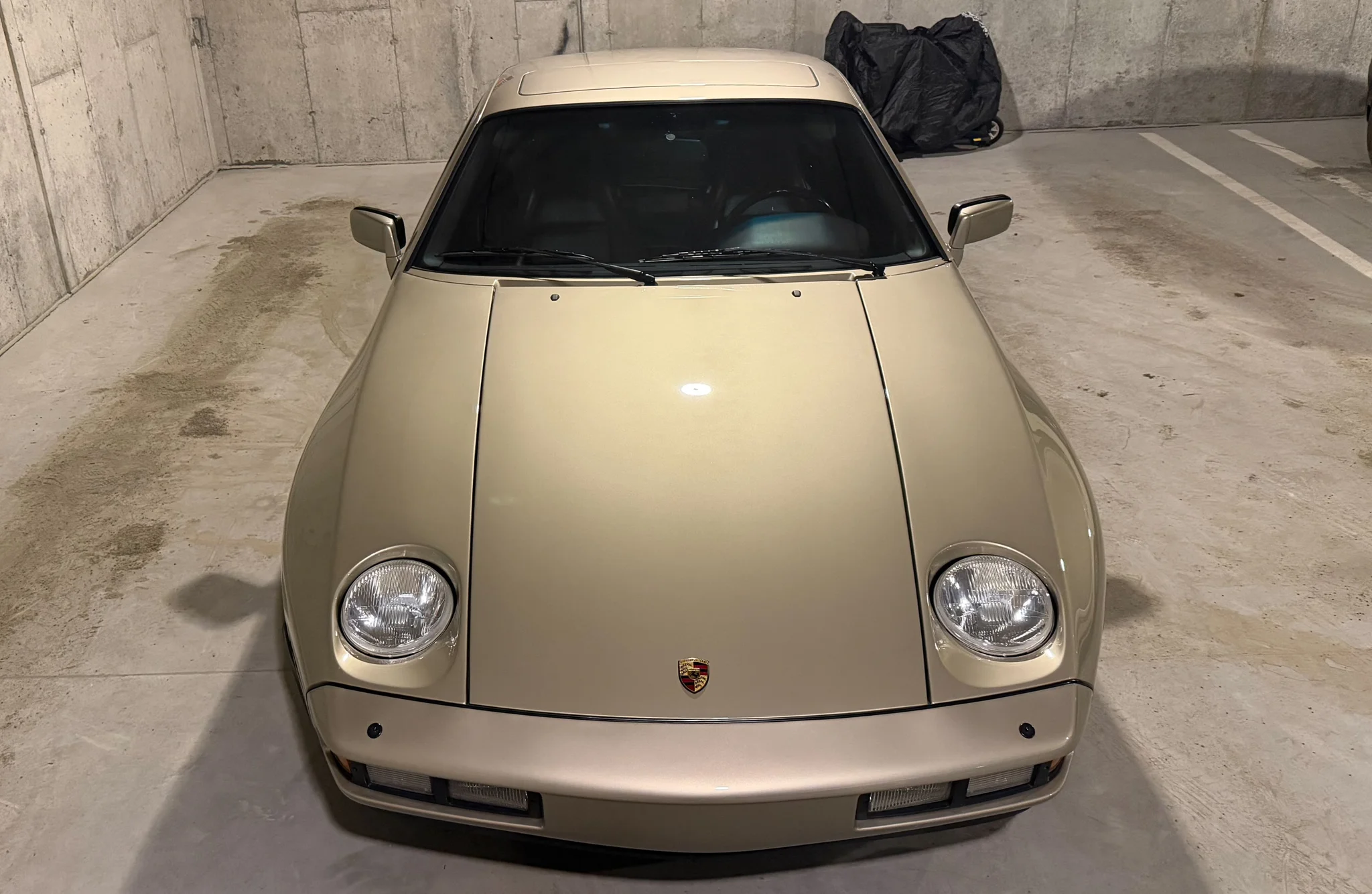 1986.5 Porsche 928 S in White Gold Metallic