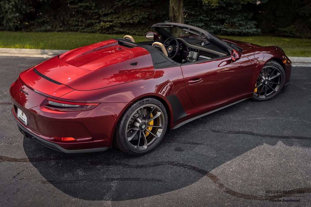 2019 Porsche 911 Speedster in Arena Red Metallic