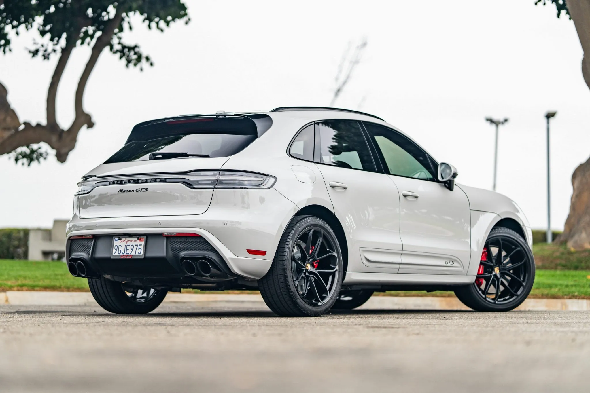 2023 Porsche Macan GTS in Chalk