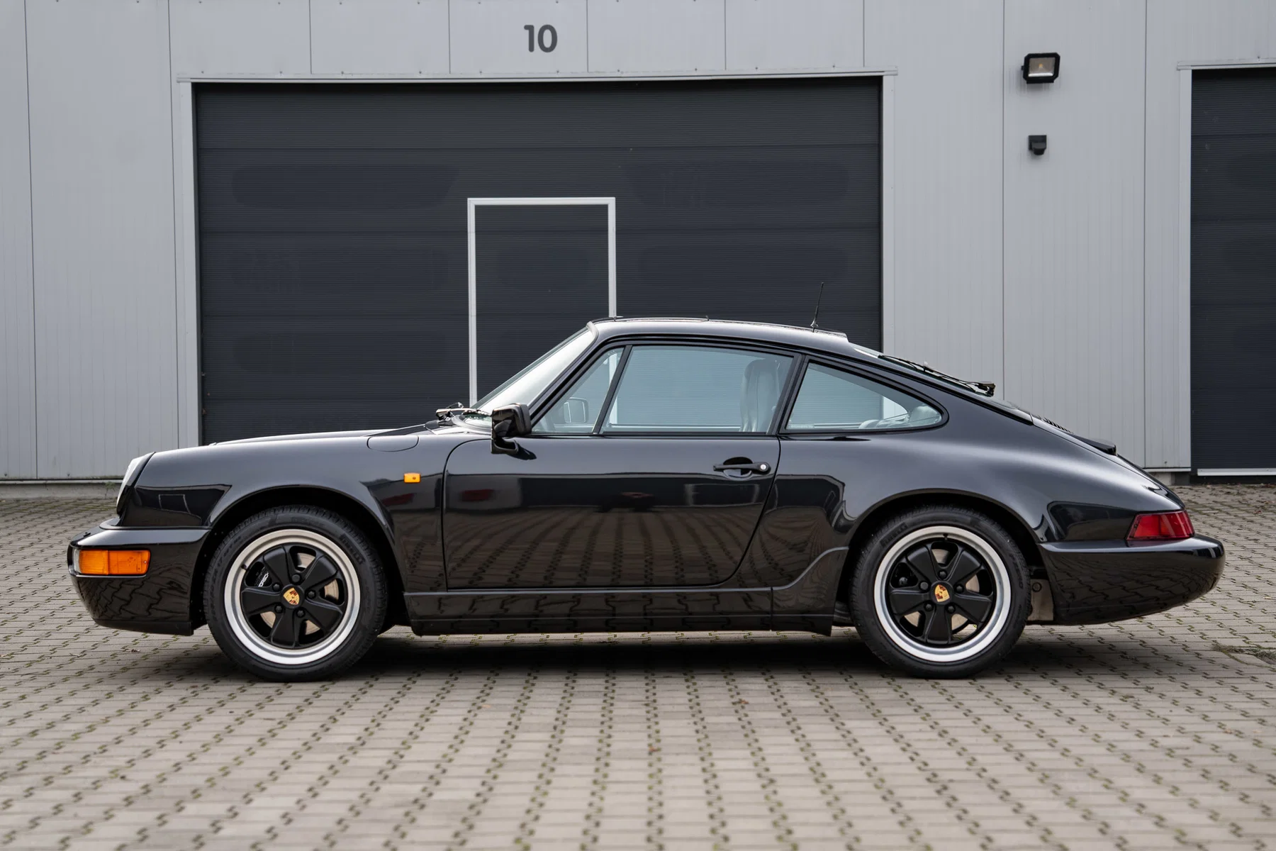 1990 Porsche 911 Carrera 2 Coupé in Panthero Metallic