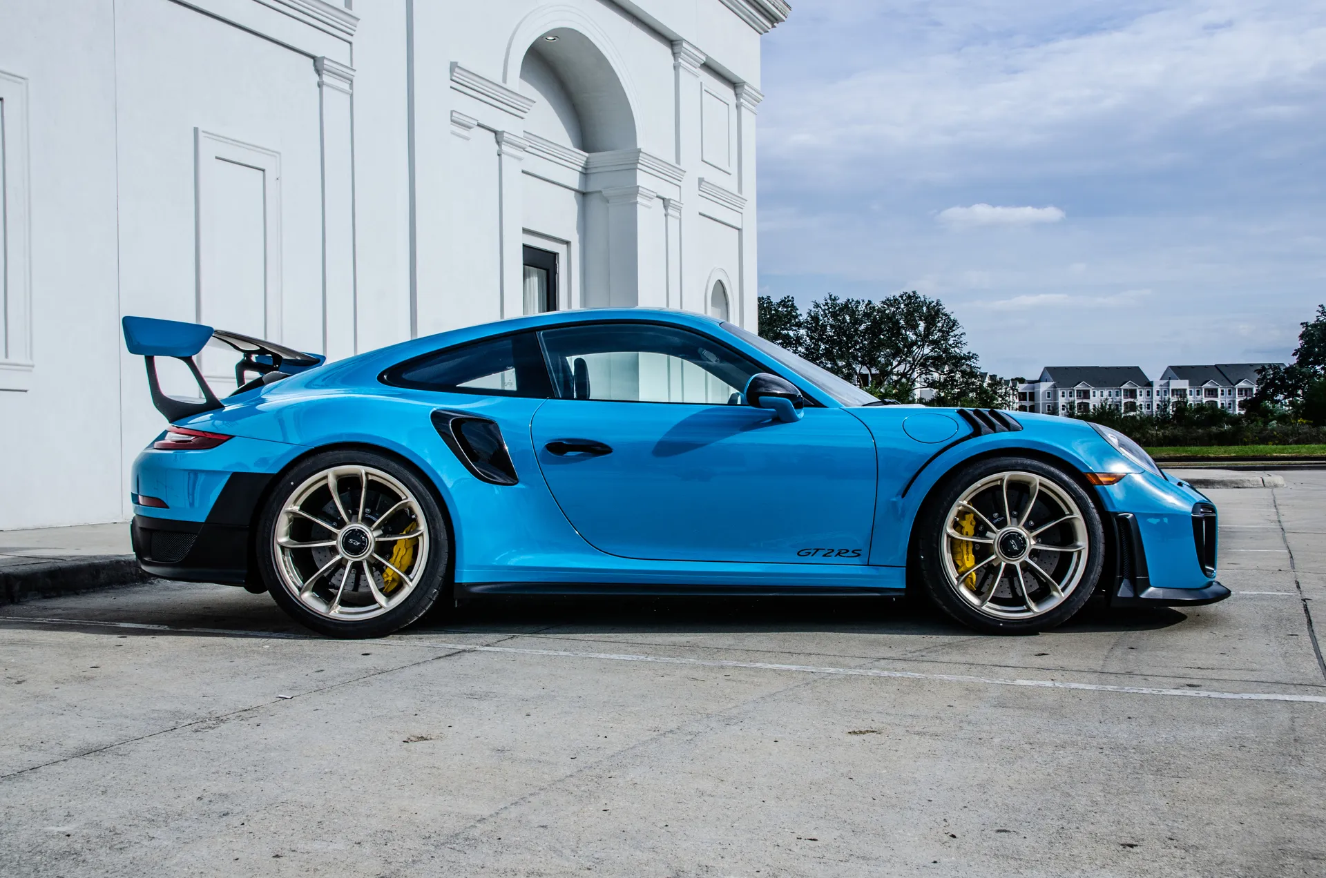 2018 Porsche 911 GT2 RS in Miami Blue