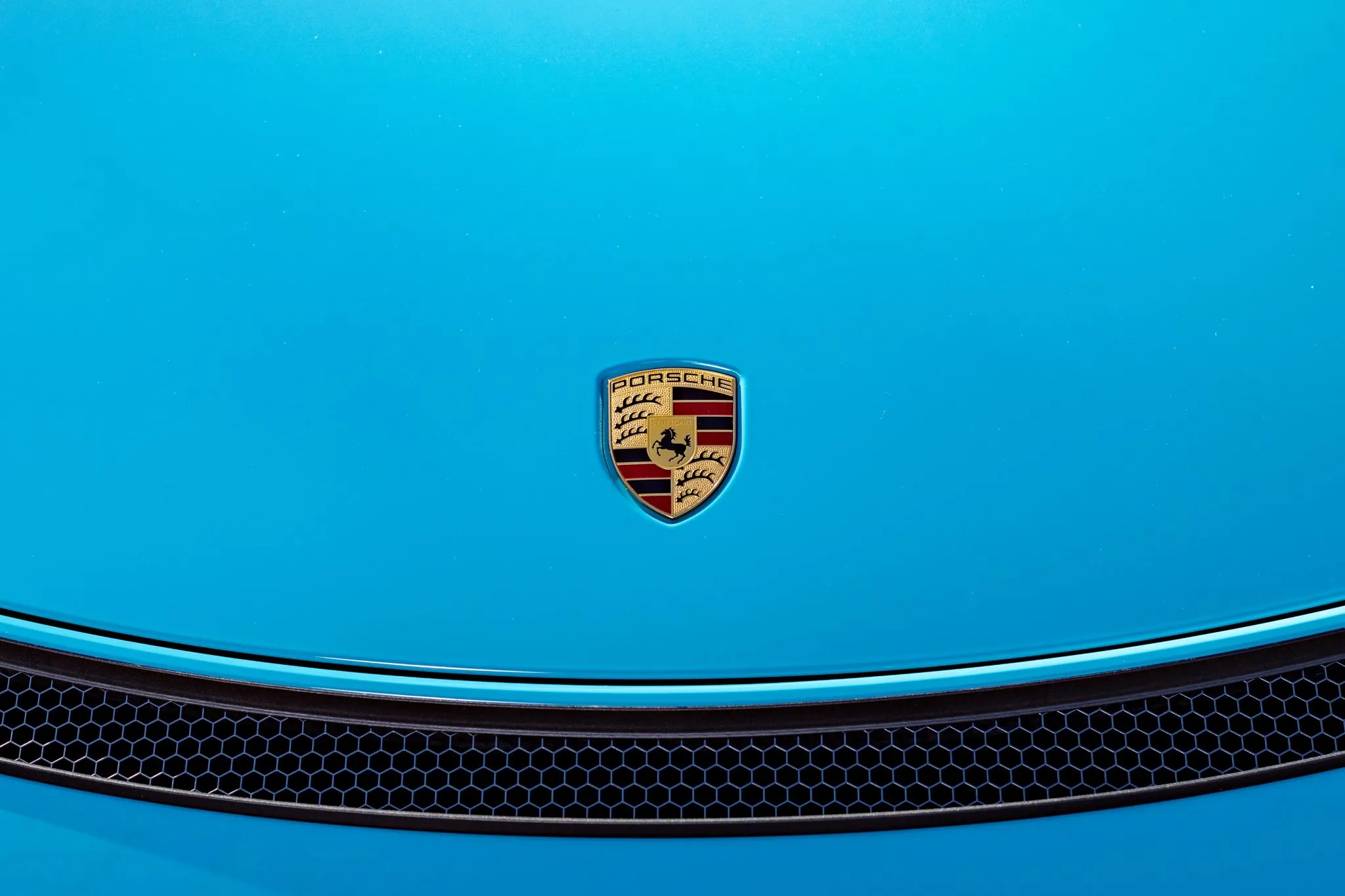 2020 Porsche 718 Cayman GT4 in Miami Blue
