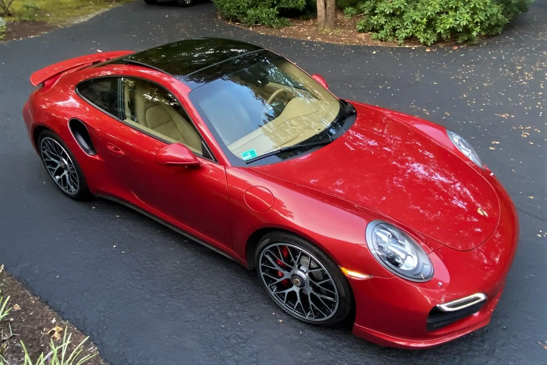 2014 Porsche 911 Turbo Coupe in Amaranth Red Metallic