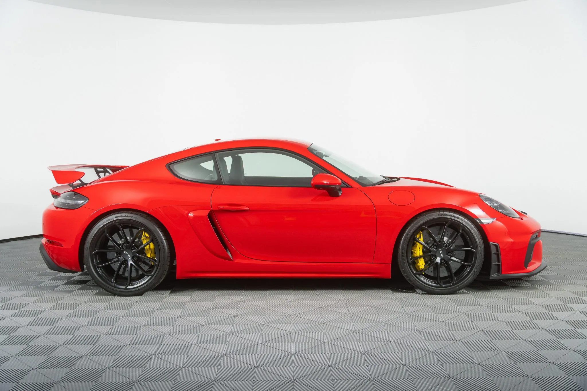 2020 Porsche 718 Cayman GT4 in Guards Red