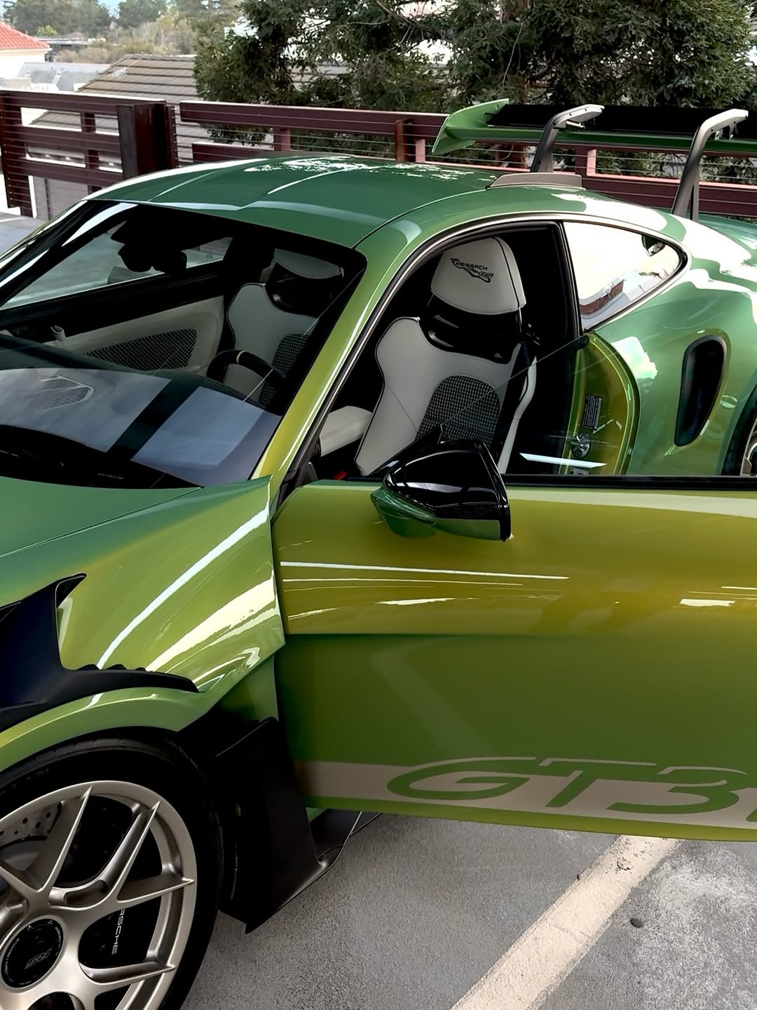 2026 Porsche 911 GT3 RS Weissach in Python Green Chromaflair