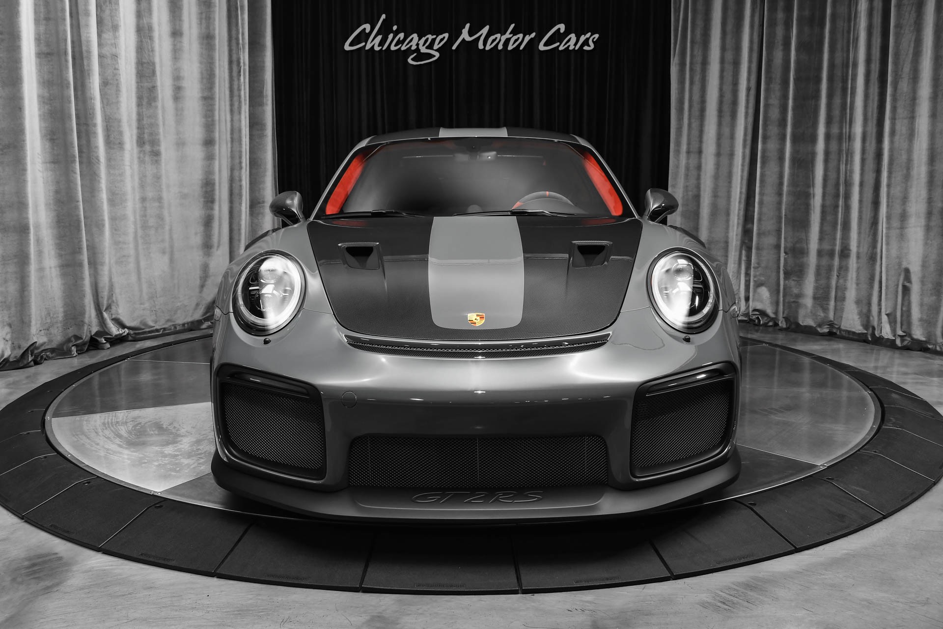 2019 Porsche 911 GT2RS Weissach in Grigio Telesto