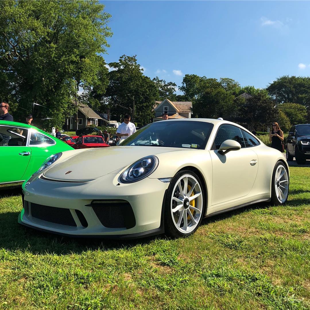 2018 Porsche 911 GT3 Touring in Geyser Grey