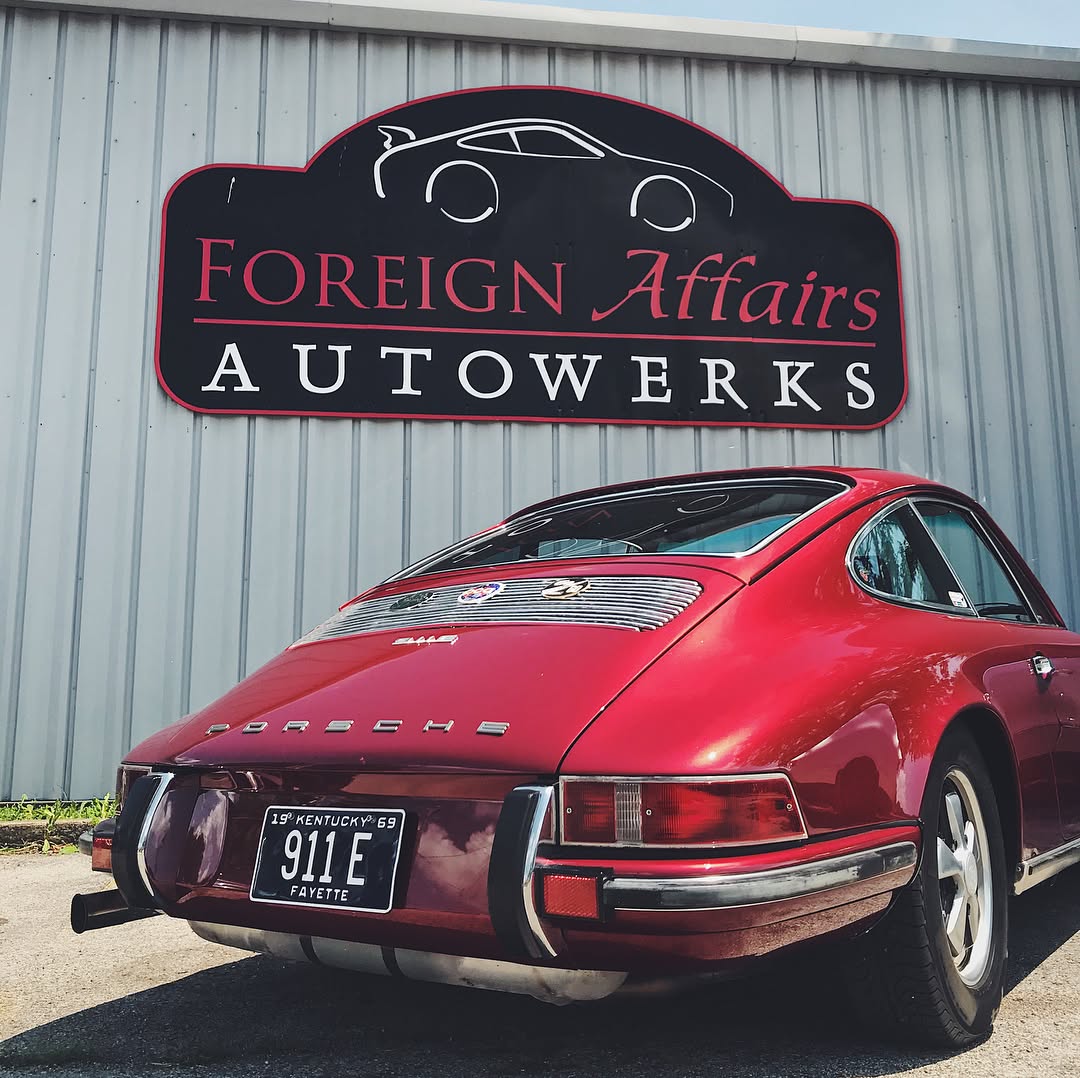 1969 Porsche 911S in Metallic Dark Red