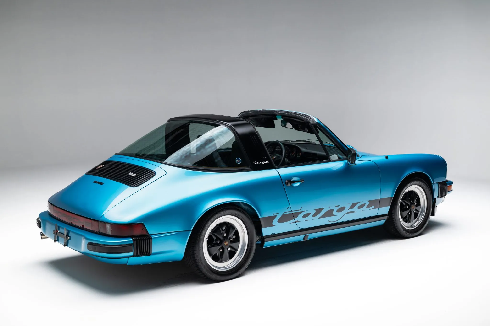 1977 Porsche 911S Targa in Minerva Blue Metallic