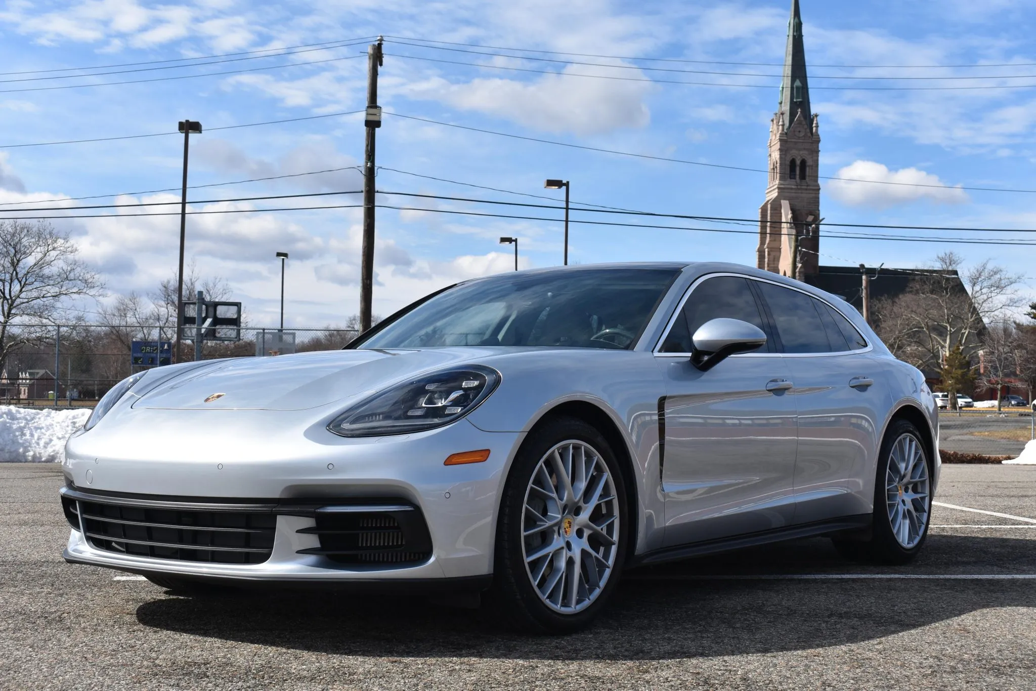 2018 Porsche Panamera 4S Sport Turismo in Rhodium Silver Metallic