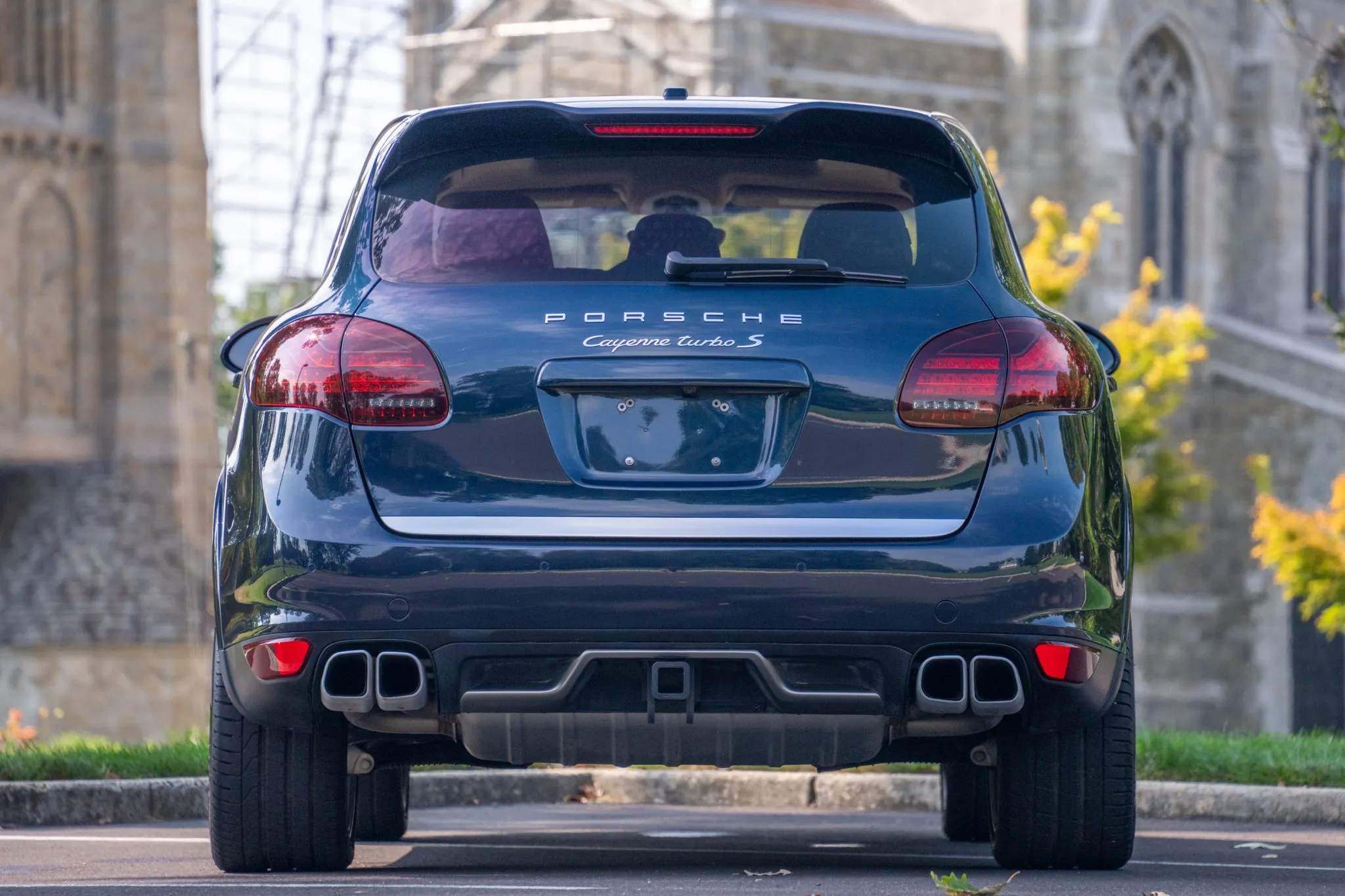 2014 Porsche Cayenne Turbo S in Dark Blue Metallic