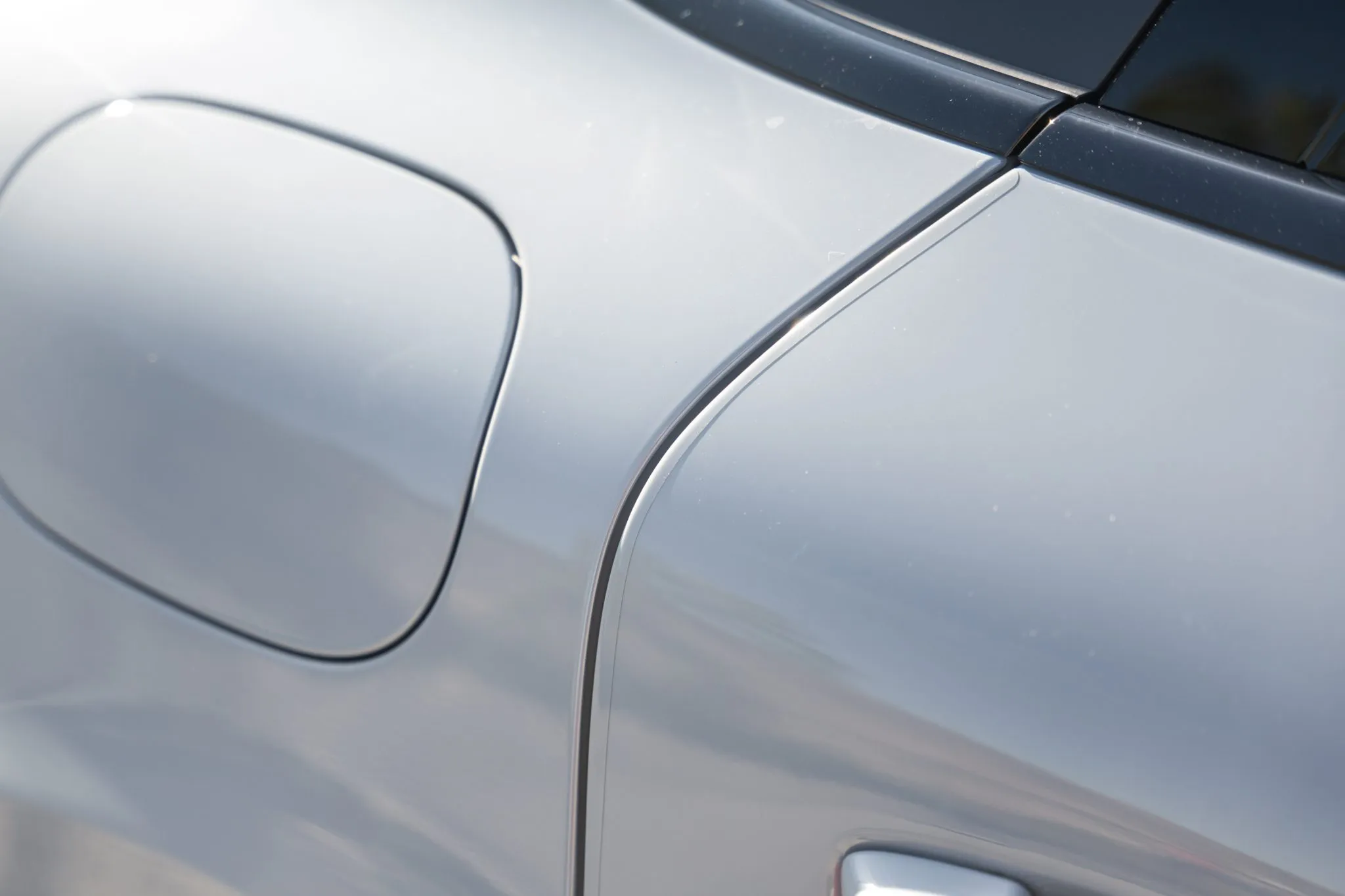 2023 Porsche Cayenne Turbo GT in Chalk