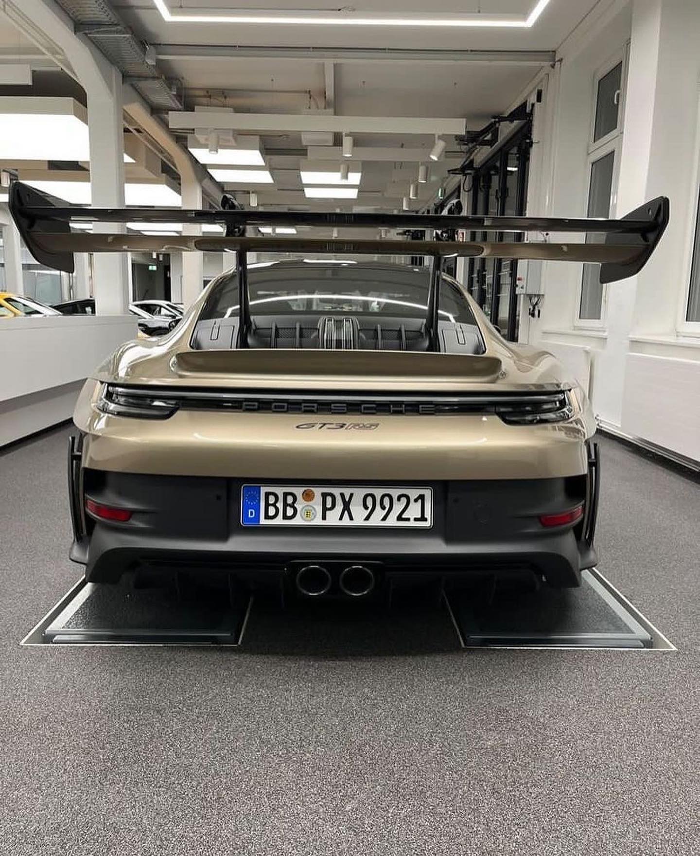 2023 Porsche 911 GT3 RS in Gold Bronze Metallic