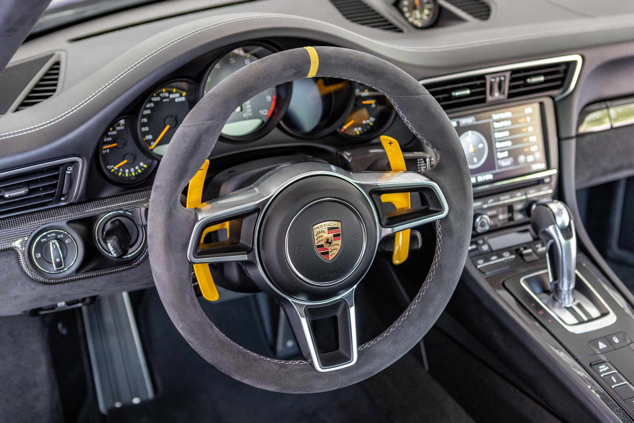 2016 Porsche 911 GT3 RS In Ultraviolet