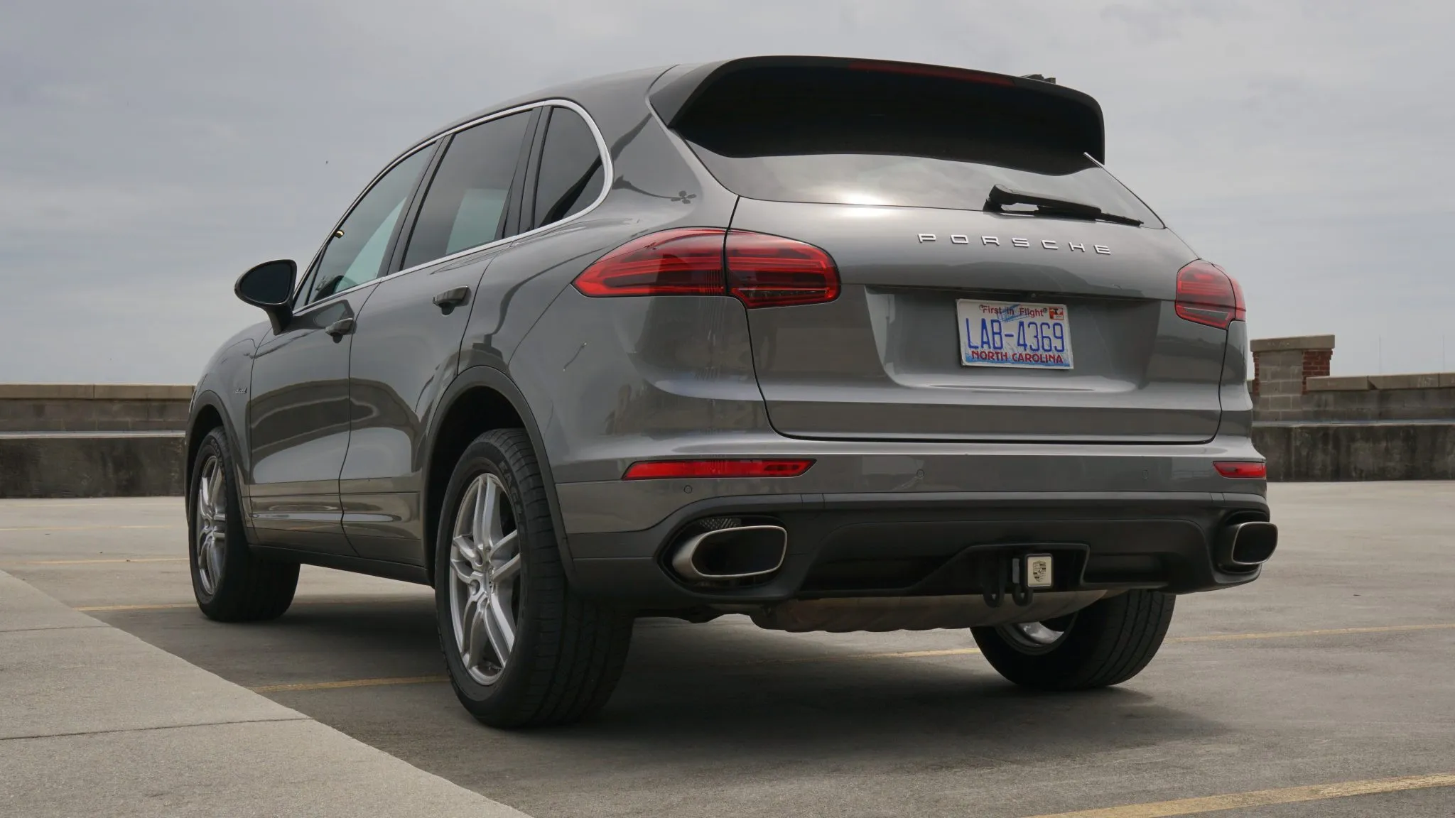 2016 Porsche Cayenne Diesel in Meteor Grey Metallic