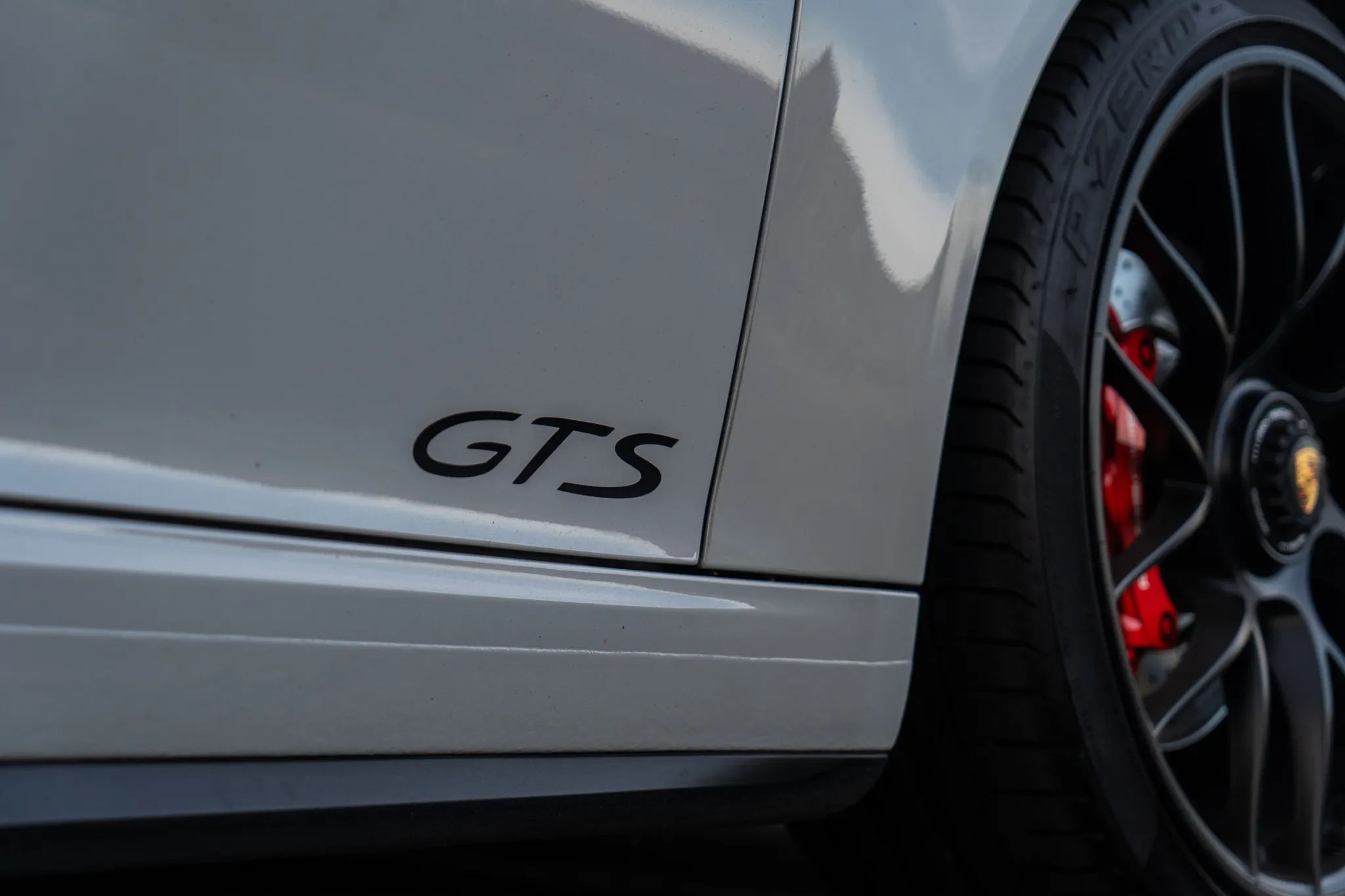  2019 Porsche 911 Carrera GTS Coupe in Chalk