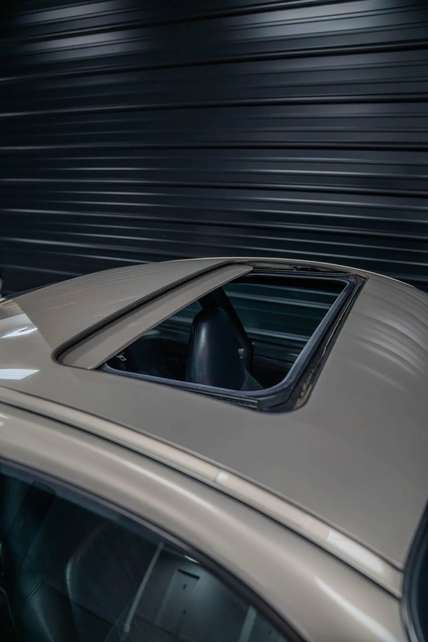 1999 Porsche 911 Carrera Coupe in Mirage Metallic