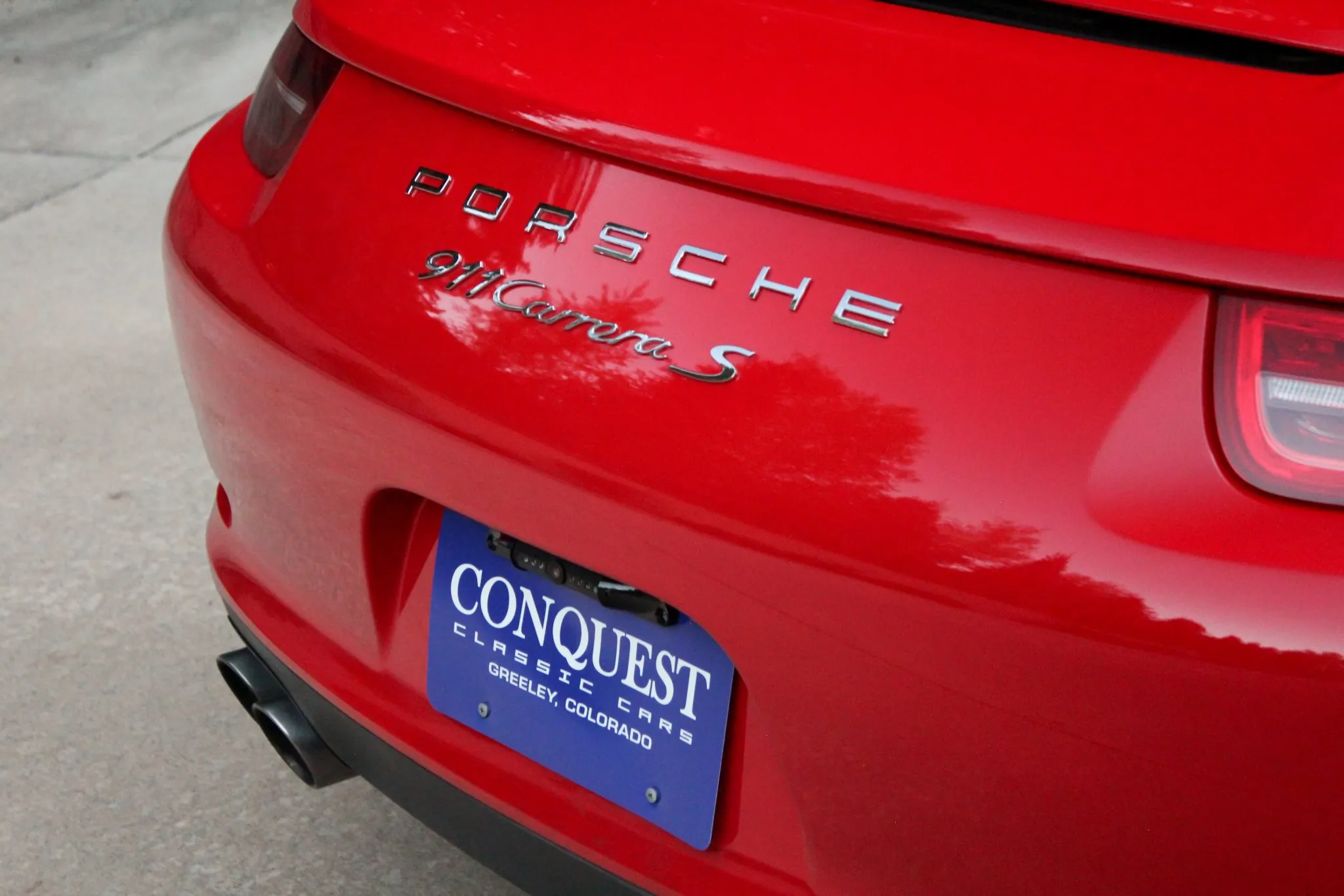 2015 Porsche 911 Carrera S Coupe in Guards Red