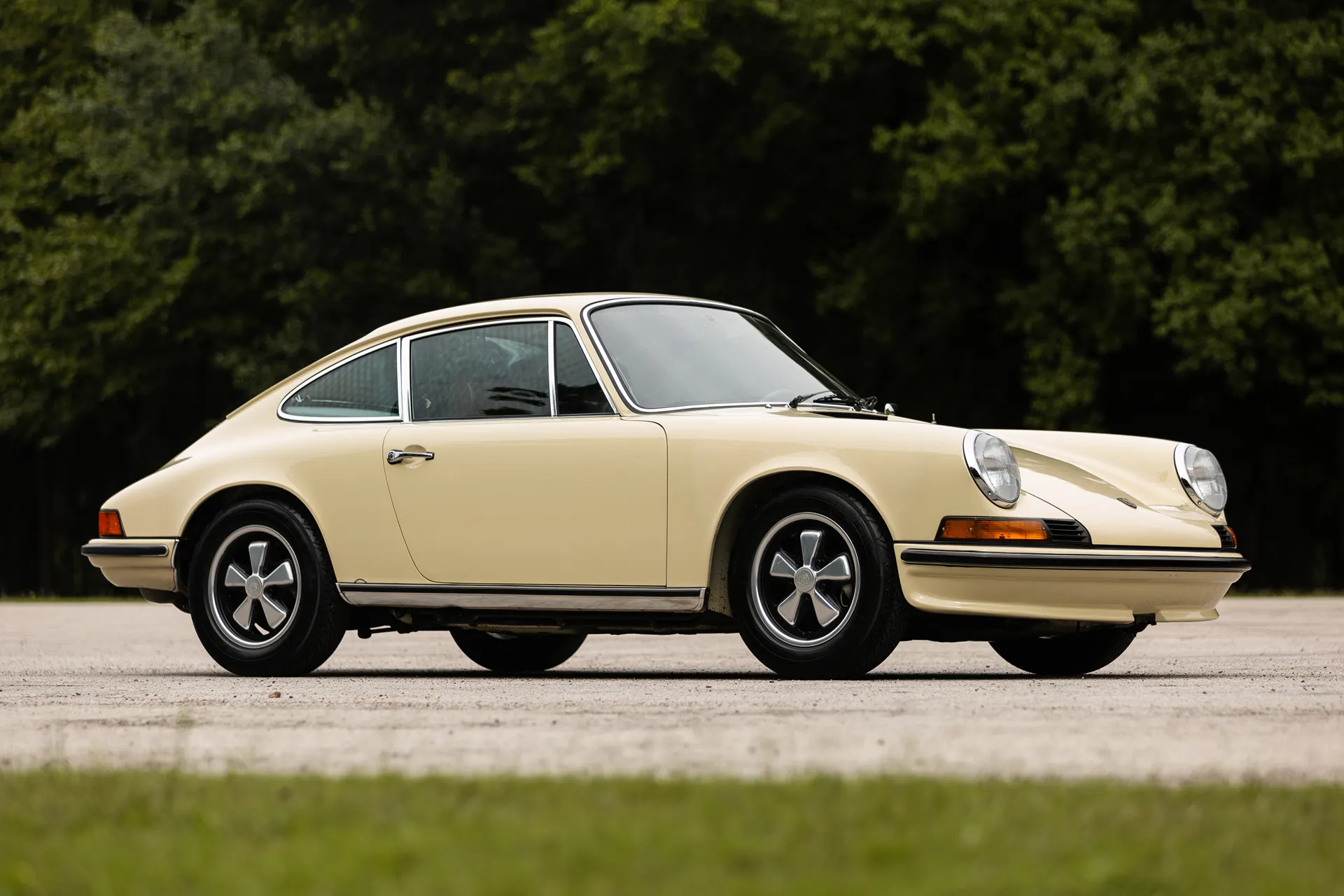 1973 Porsche 911S Coupe in Ivory