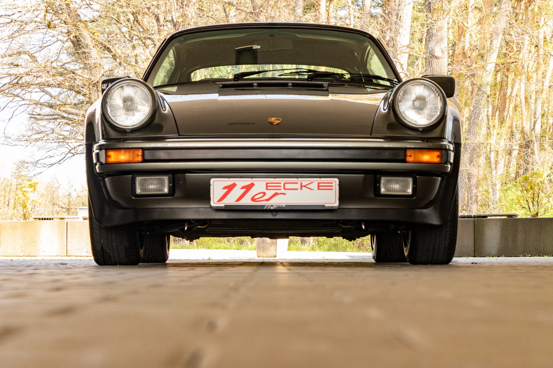 1987 Porsche 911 Turbo 3.3 Coupé in Rock Green Metallic