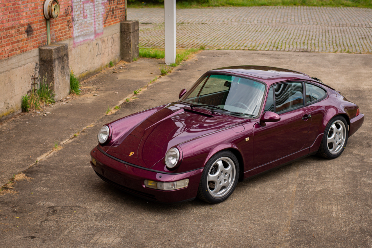 1992 Porsche 911 Carrera 4 in Amethyst Pearl