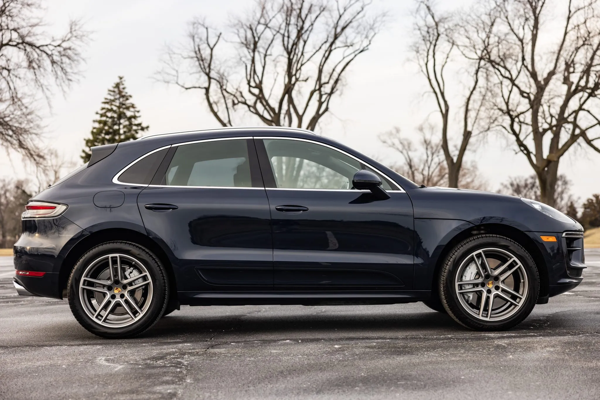 2020 Porsche Macan Turbo in Night Blue Metallic