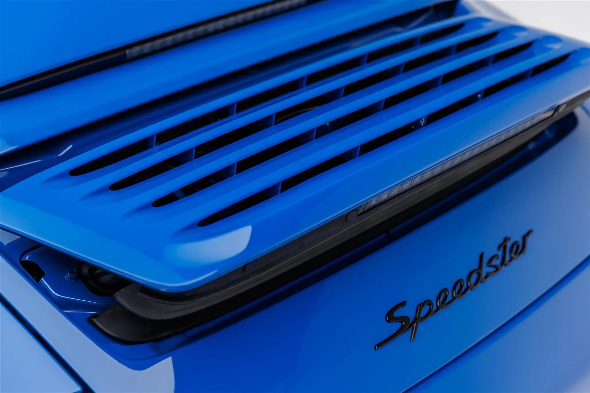 2011 Porsche 911 Speedster in Pure Blue