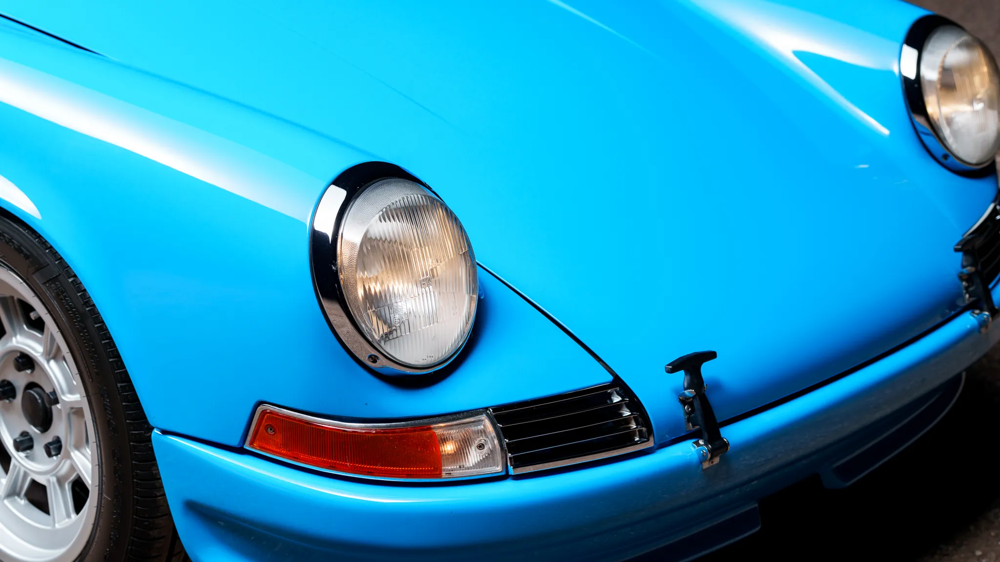 1976 Porsche 912E in Mexico Blue