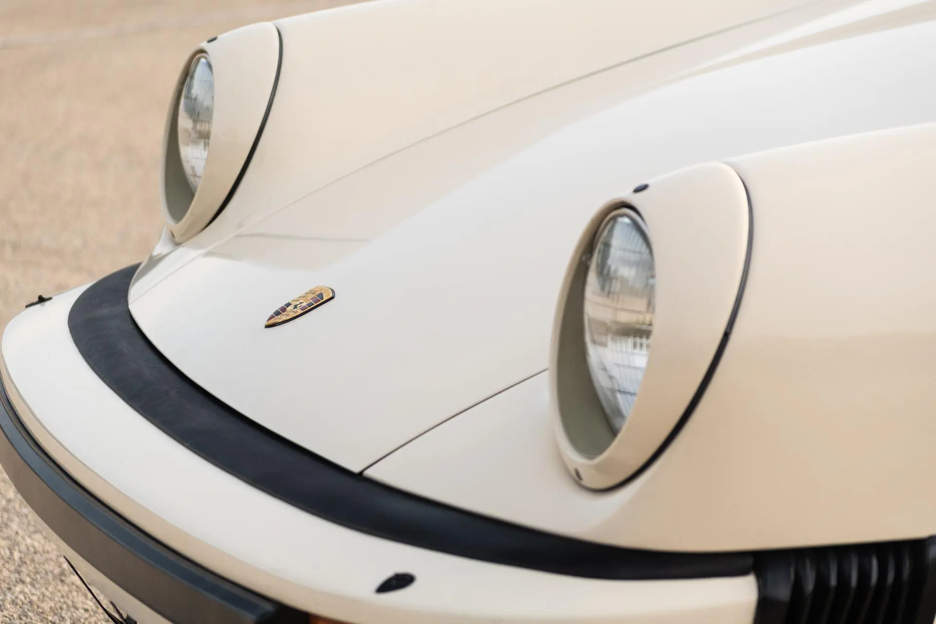 1985 Porsche 911 Carrera in Pastel Beige