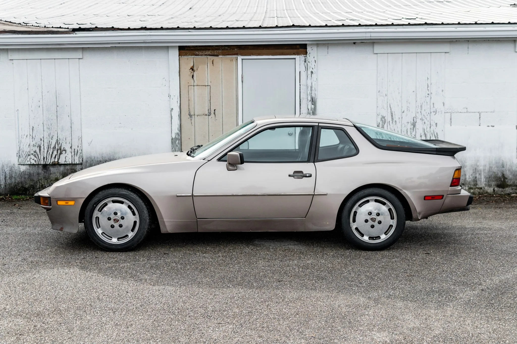 1987 Porsche 944S in Flamingo Metallic