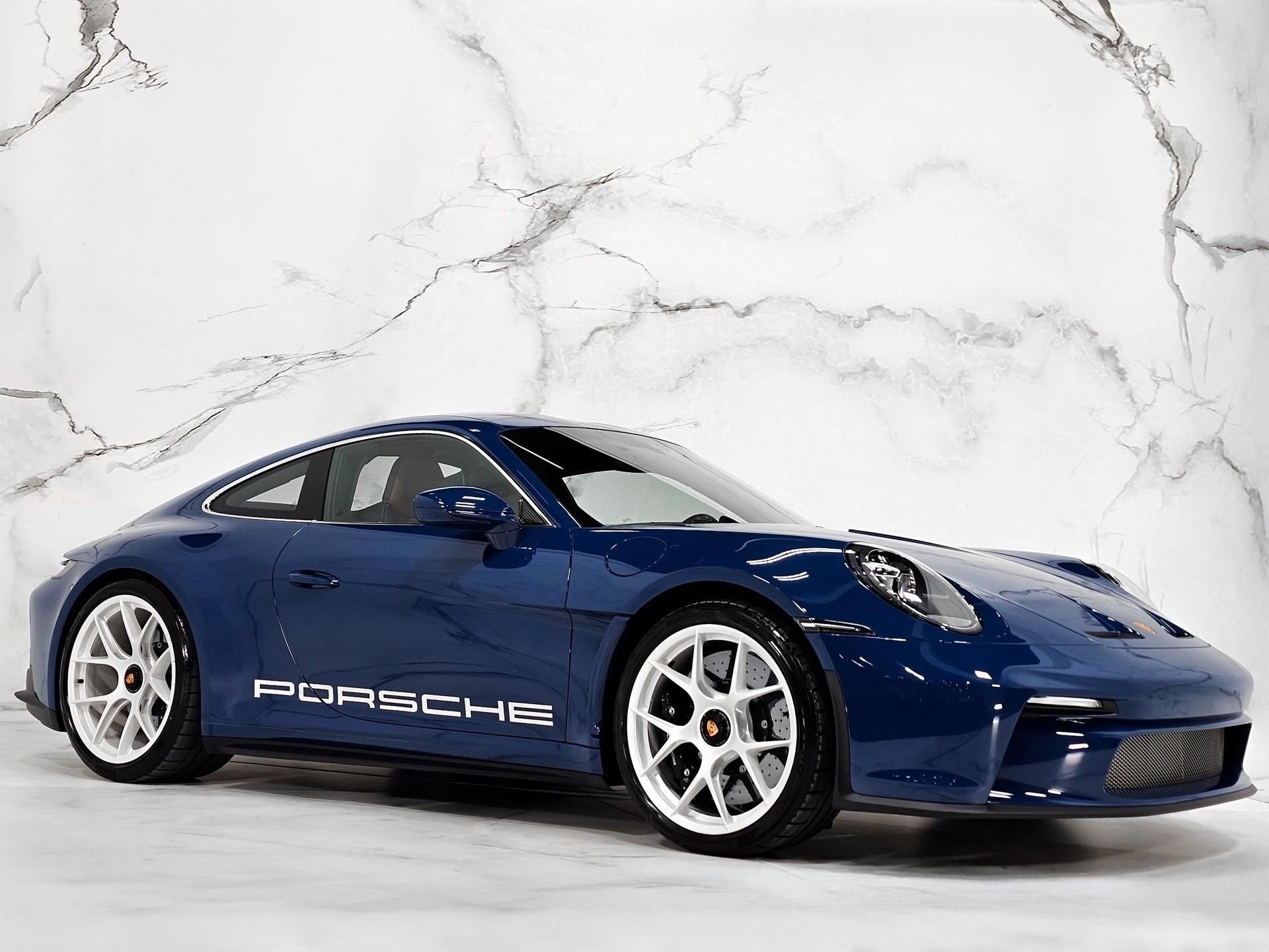2024 Porsche 911 S/T in Manaus Blue