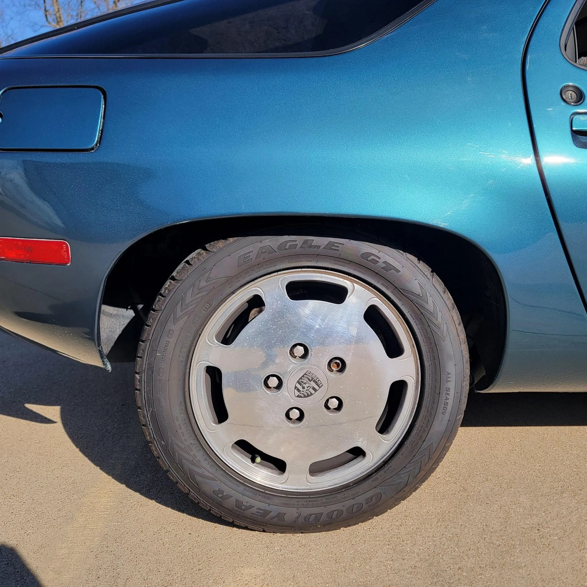 1980 Porsche 928 5-Speed in Petrol Blue Metallic