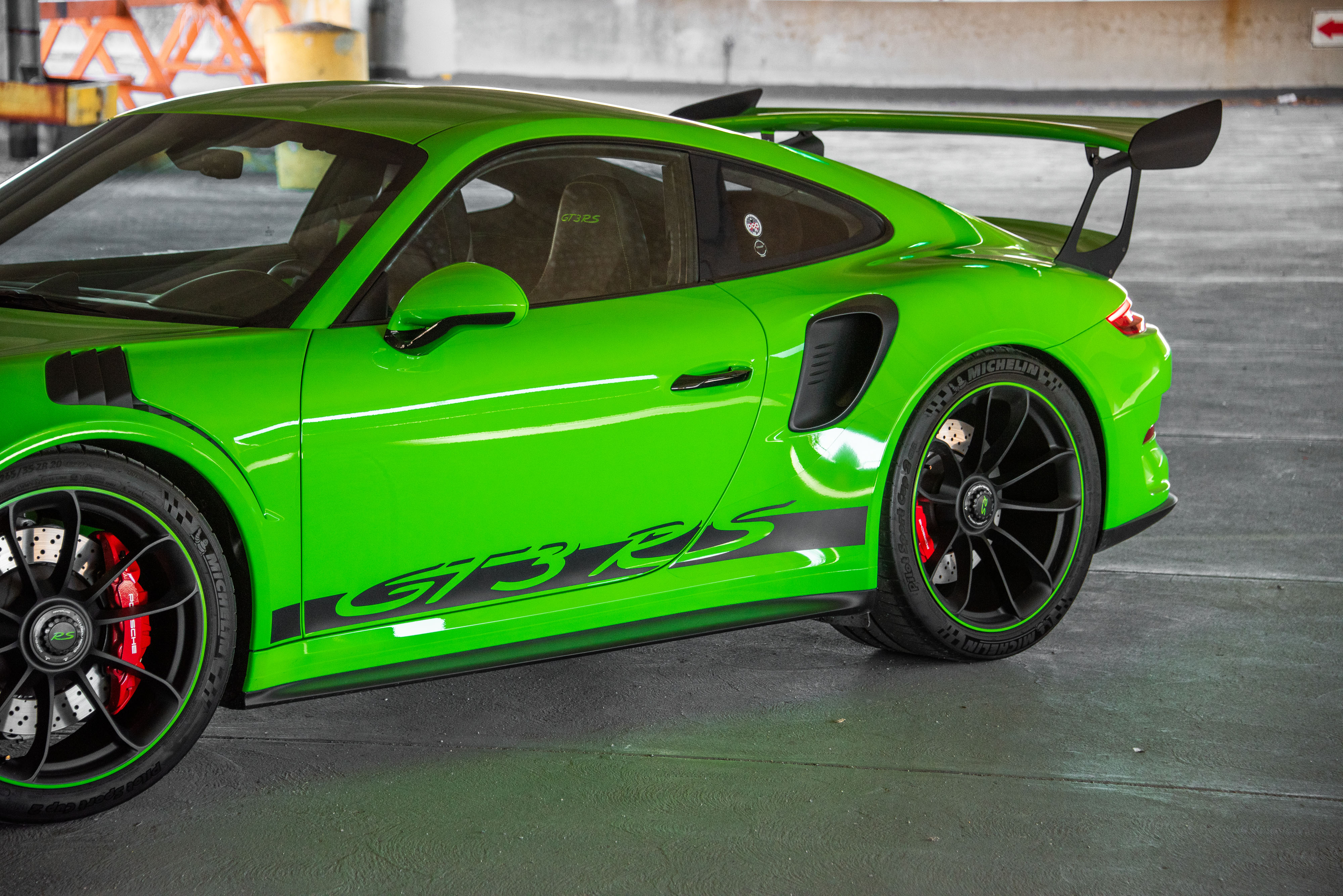 2019 Porsche 911 GT3 RS in Lizard Green