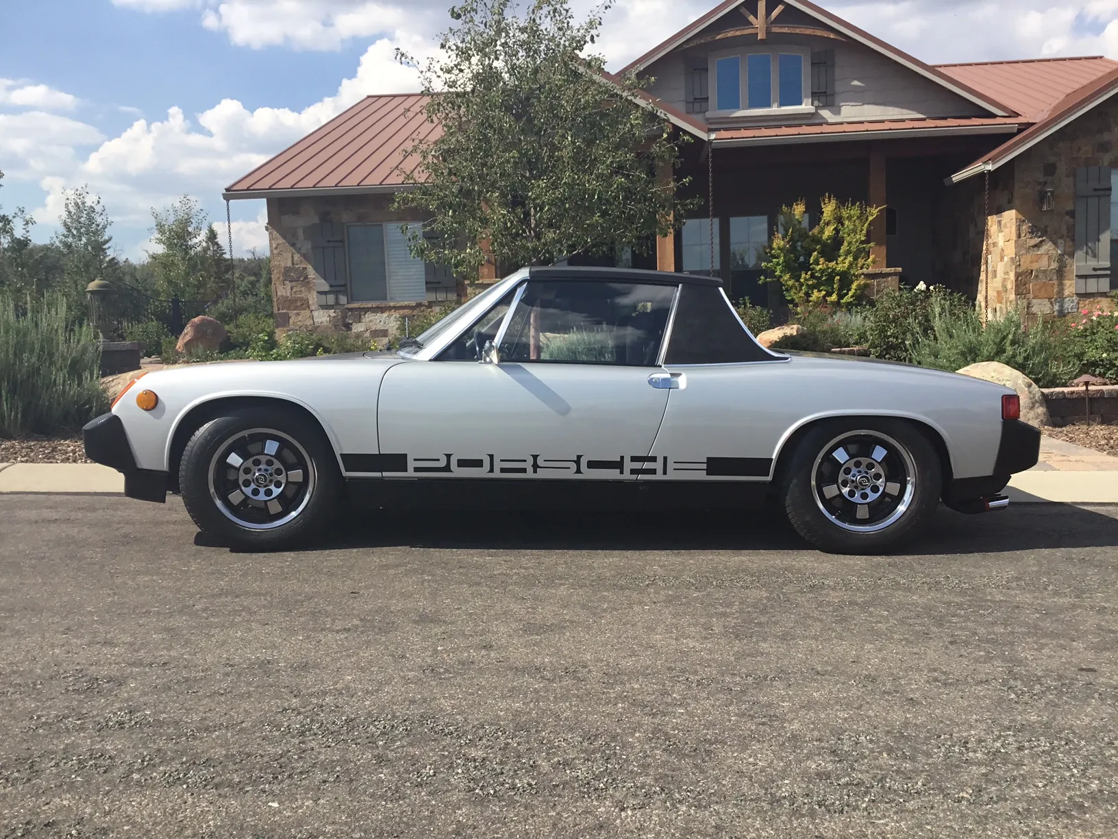 1975 Porsche 914 2.0L in Diamond Silver Metallic 