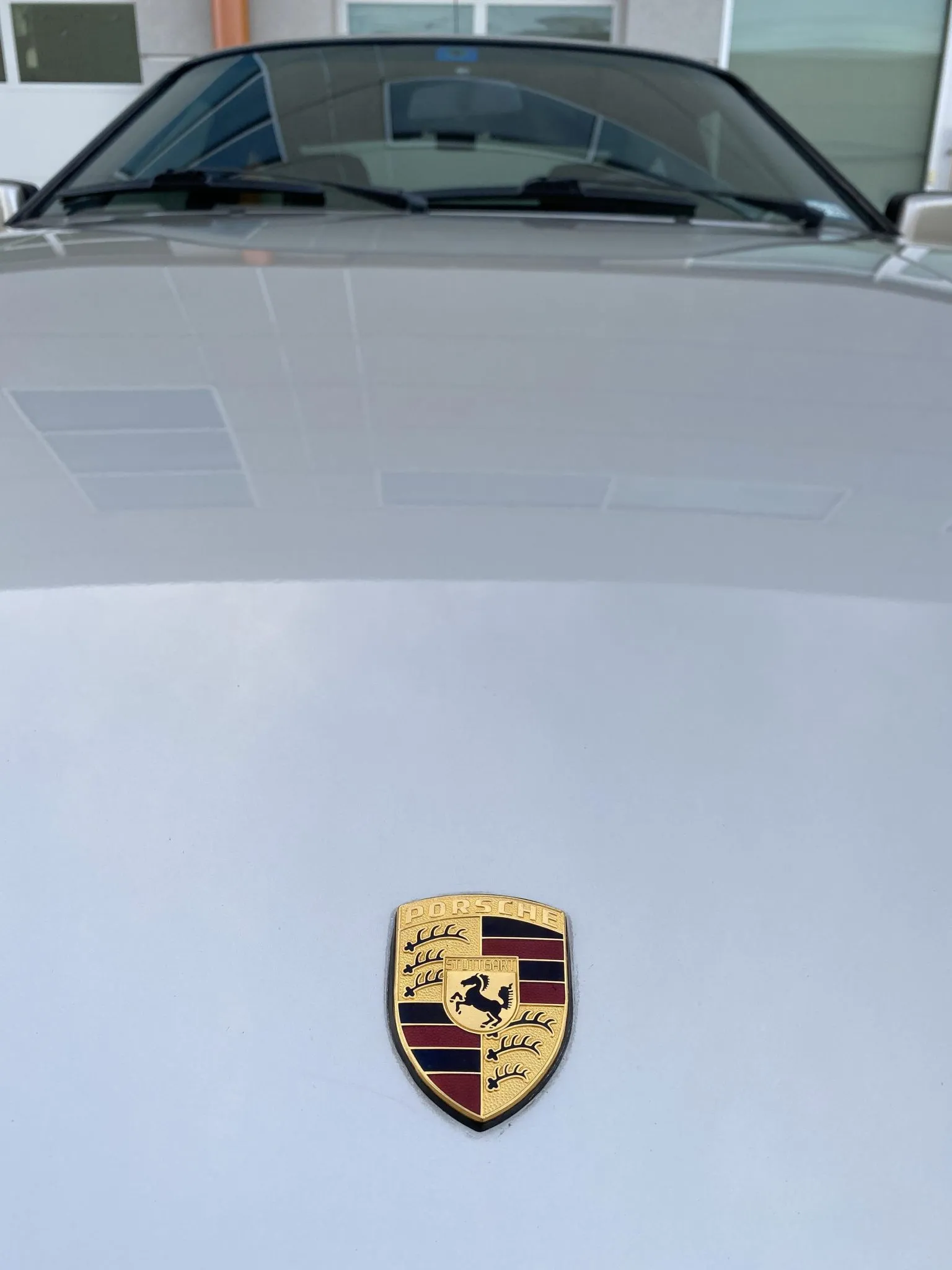 1990 Porsche 928 S4 in Linen Metallic