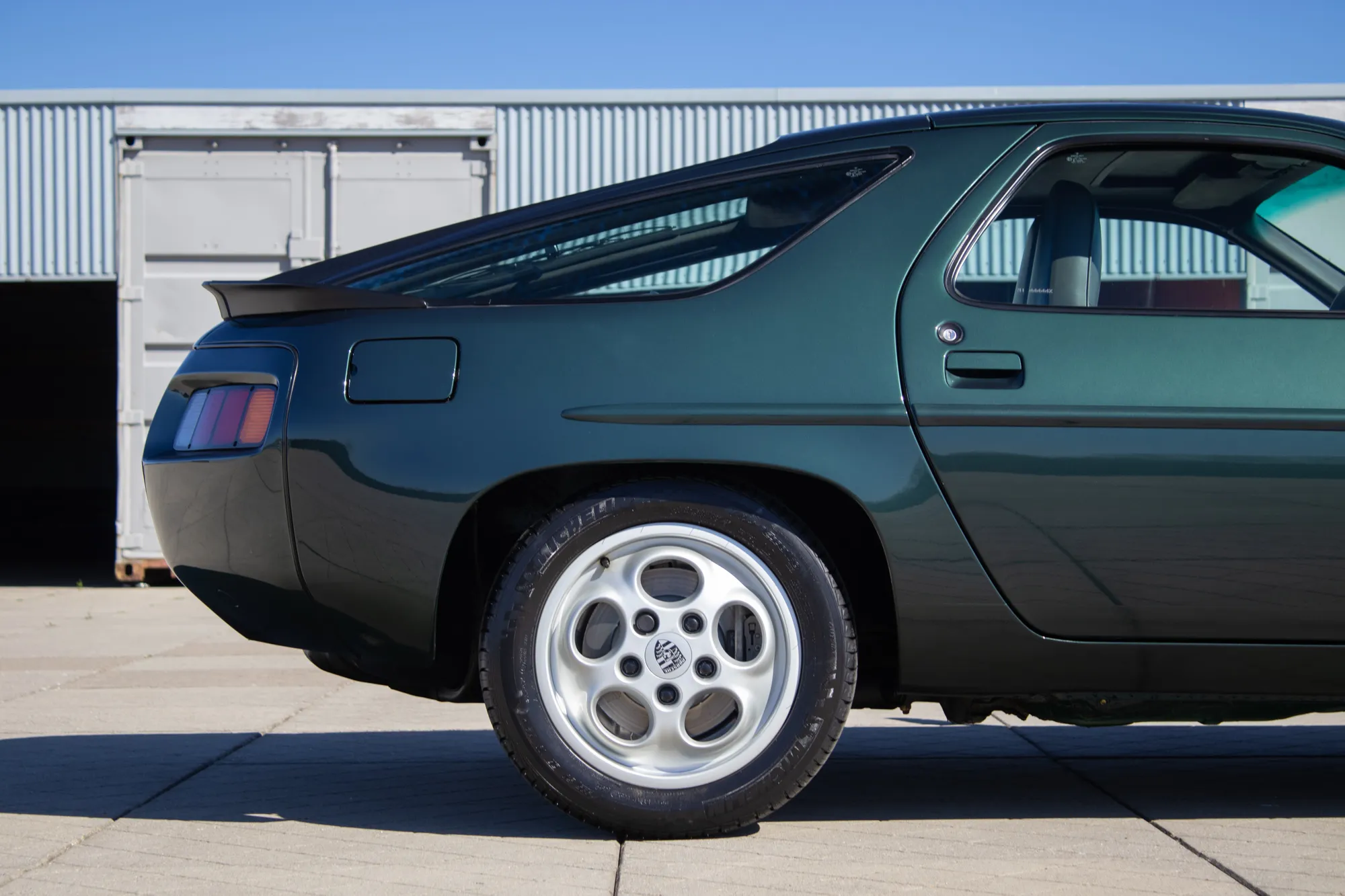 1985 Porsche 928S in Moss Green Metallic