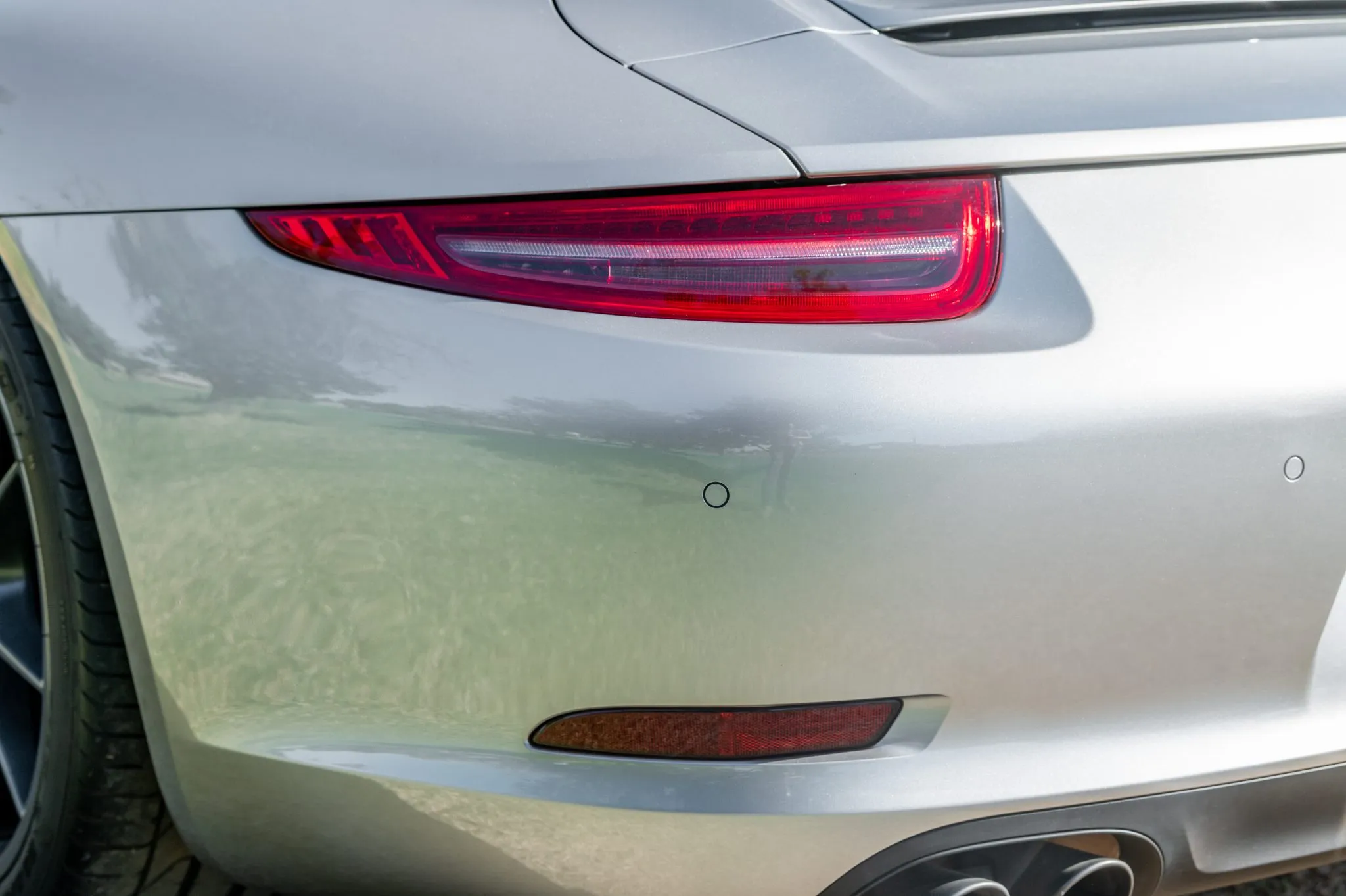 2012 Porsche 911 Carrera S Coupe in Platinum Silver Metallic